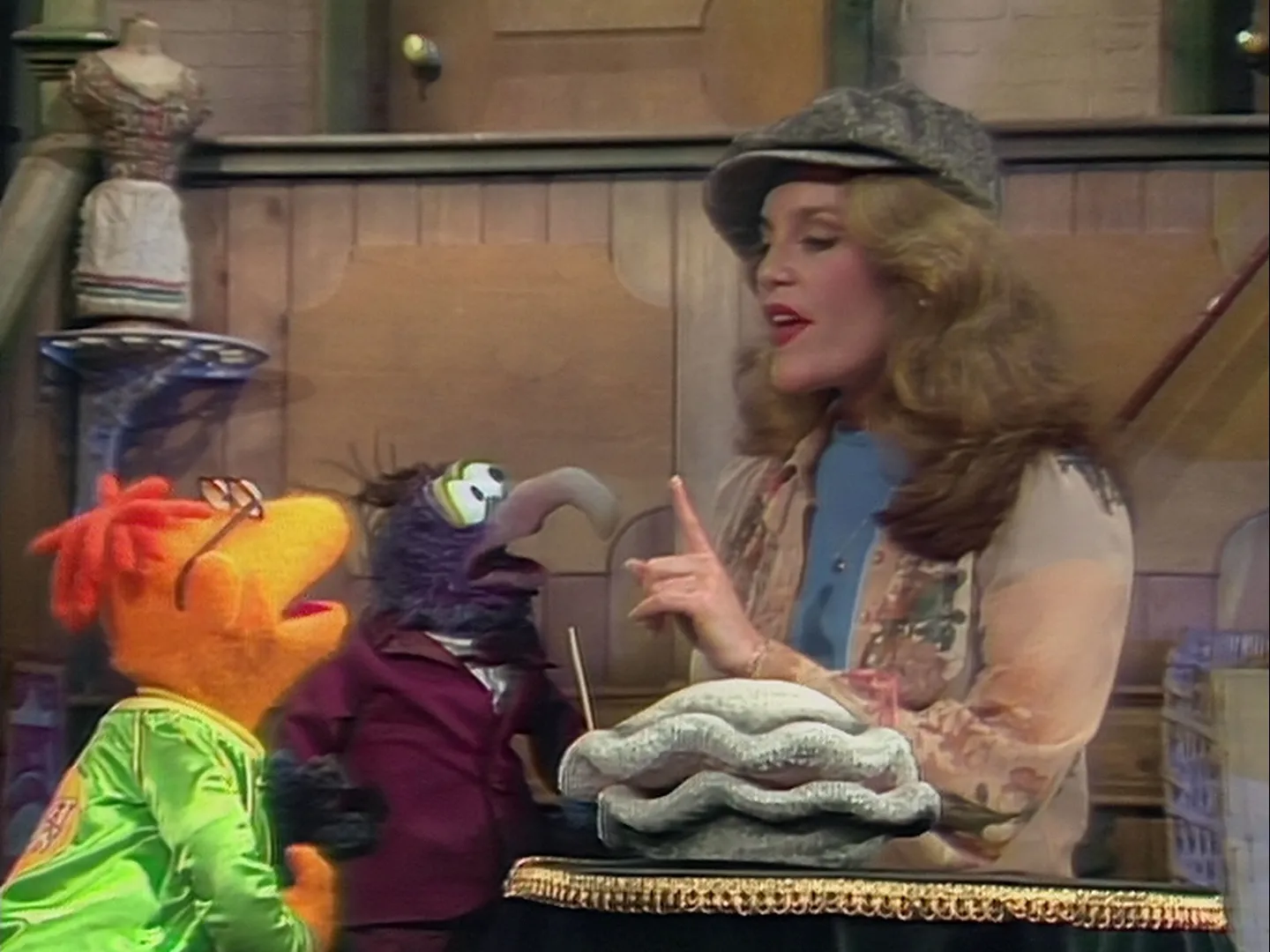 thumbnail - S2: Afl. 9 Gast: Madeline Kahn