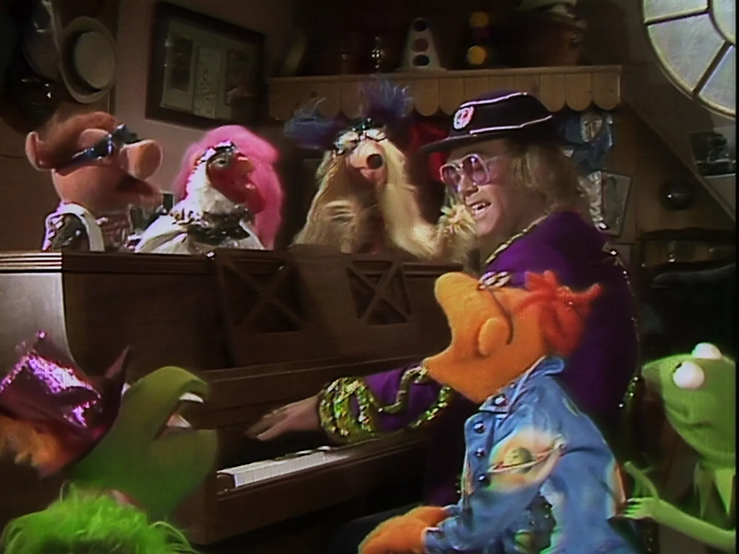 thumbnail - S2: Afl. 14 Gast: Elton John