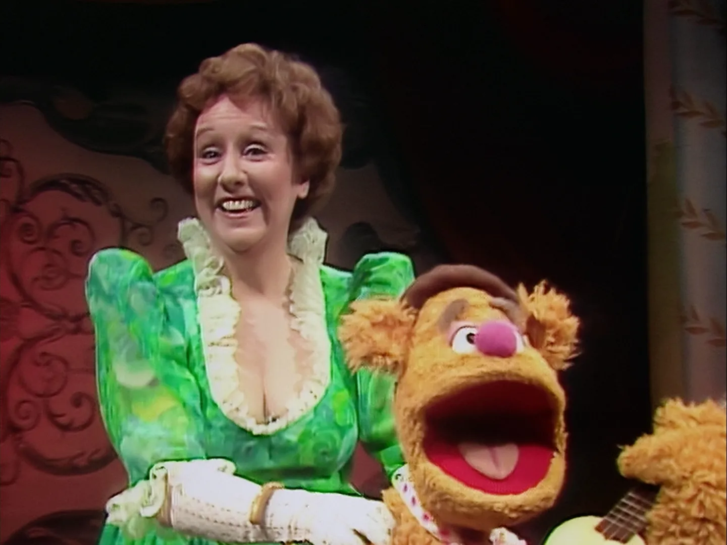 thumbnail - S3: Afl. 6 Gast: Jean Stapleton