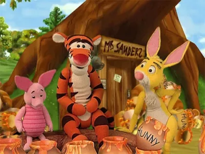 thumbnail - S2:E1 The Wood Without Pooh / Friends of a Different Stripe