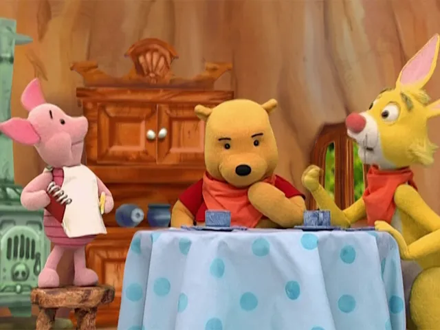 thumbnail - S2:E16 Chez Piglet / Pandora's Suggestion Box