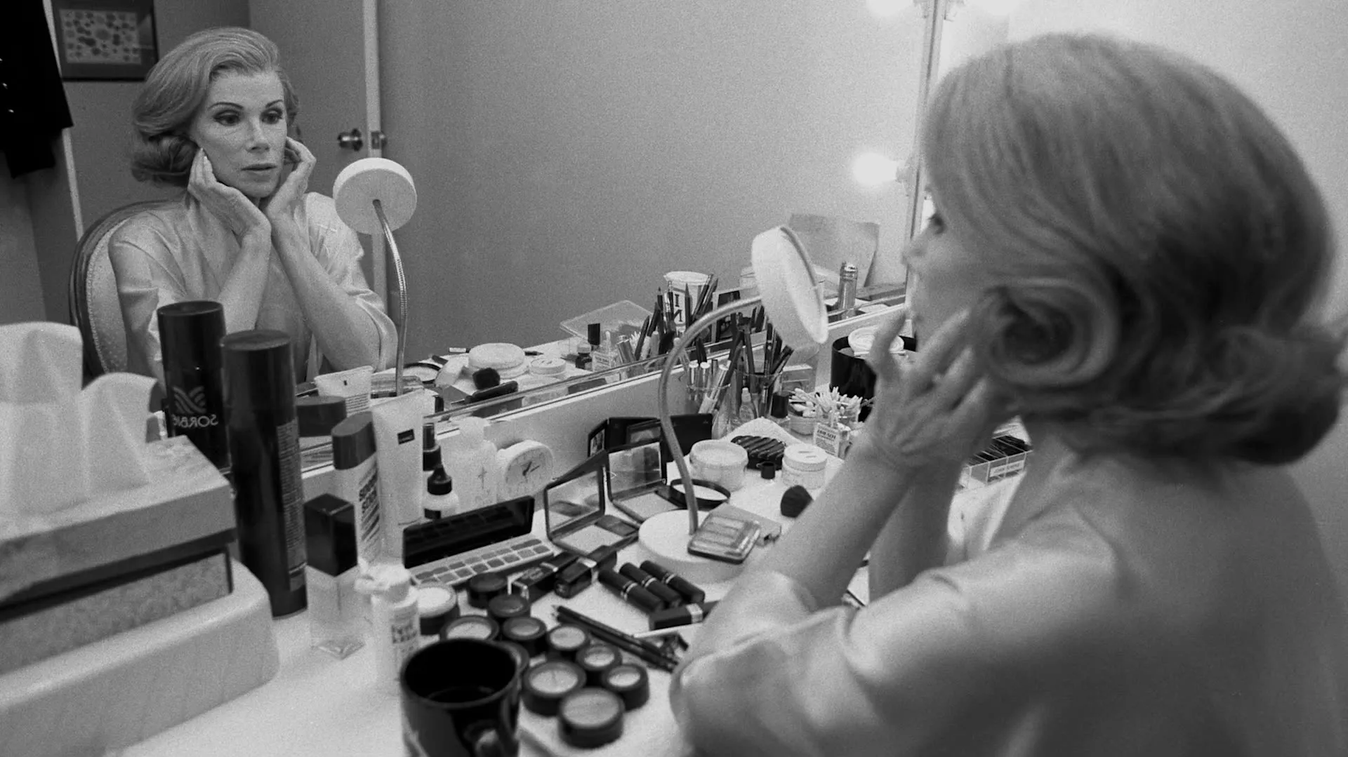 thumbnail - S2:E3 Joan Rivers 