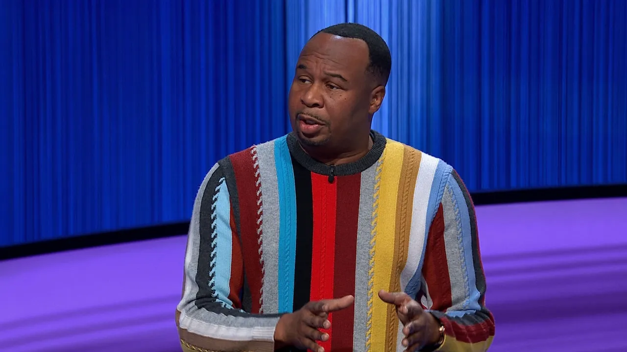 thumbnail - S4:E3 Quarterfinal #3: Sean Gunn, Cynthia Nixon and Roy Wood Jr.