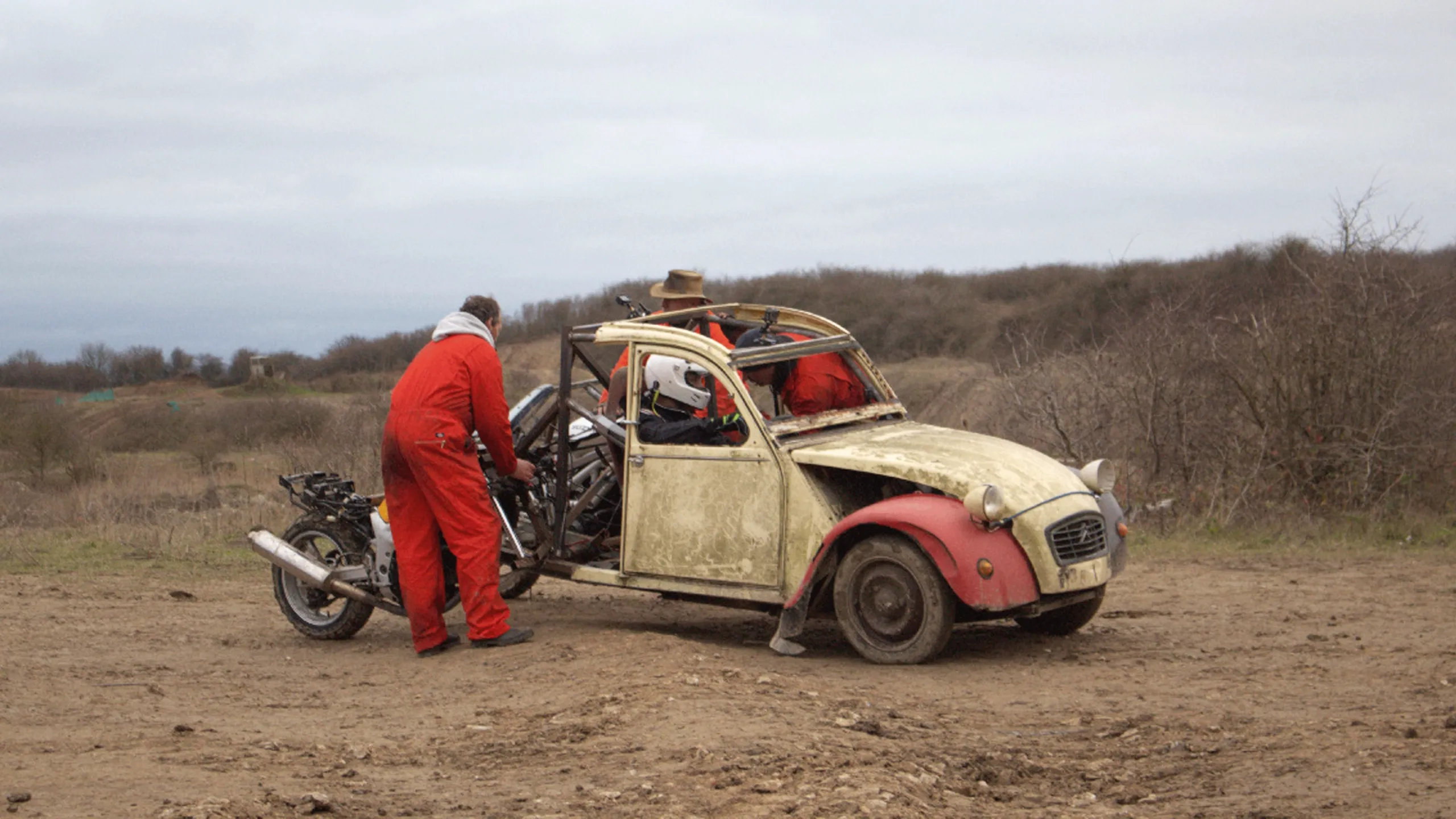 thumbnail - S1:E3 Land Rover Discovery