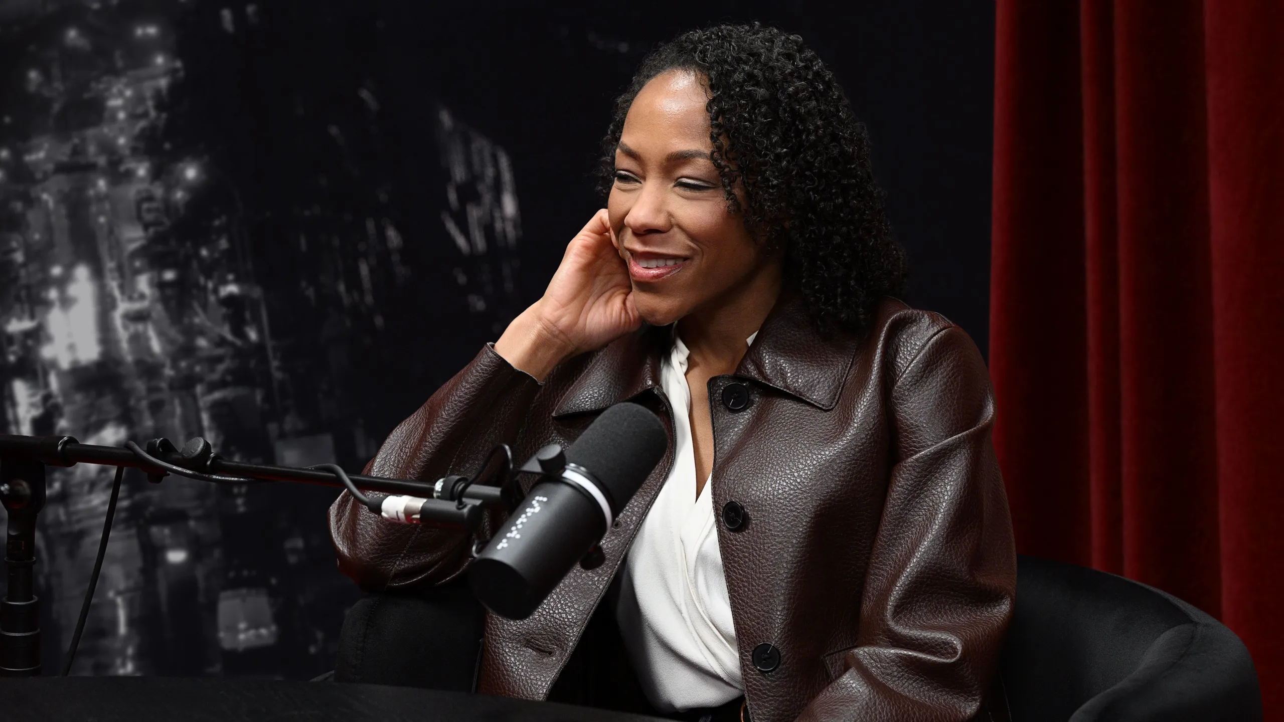 thumbnail - S2:E4 The Scales & The Sword (Inside Episode 3)