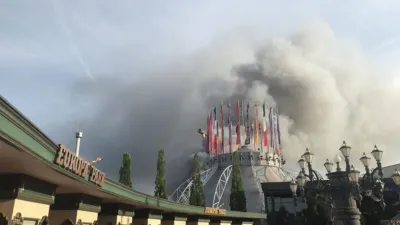 thumbnail - S2:E6 Super-Sized Collapse