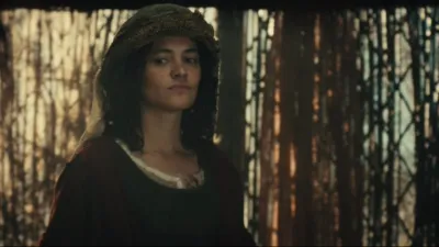 thumbnail - S1:E5 The Women Who Loved, Part One