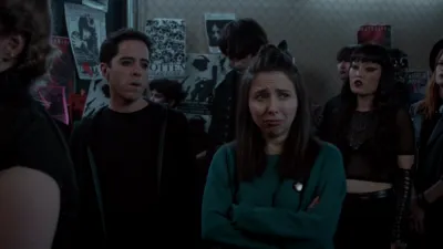 thumbnail - S2:E7 Mom