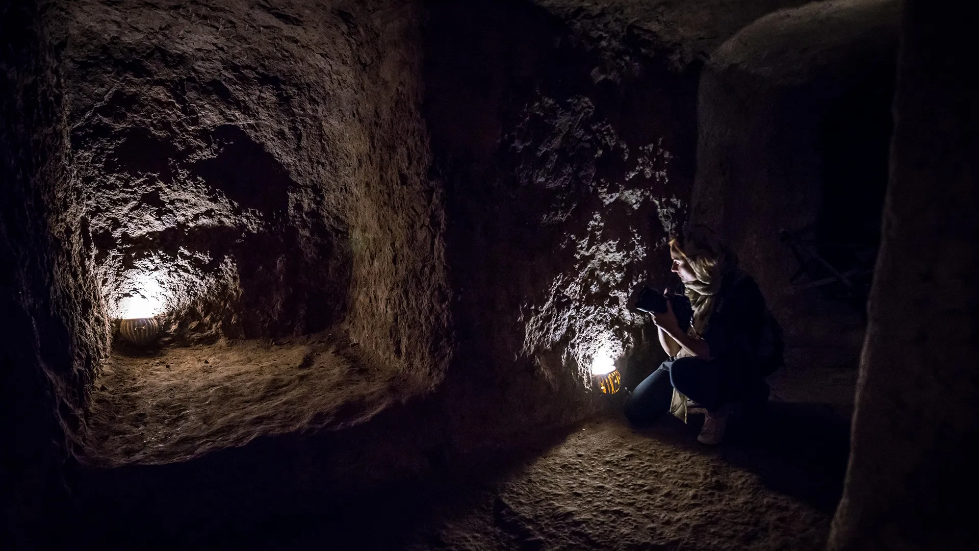 thumbnail - S1:E4 Tunnels and Tombs