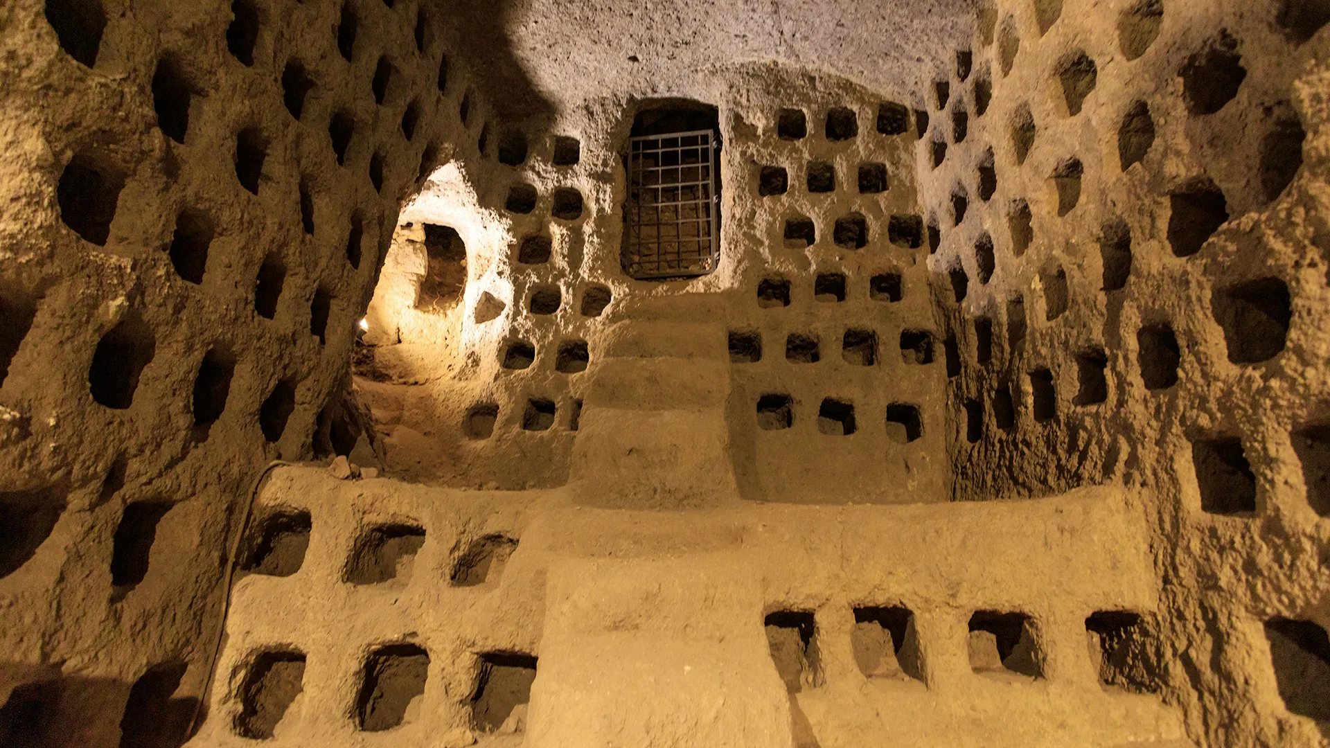 thumbnail - S1:E1 Underground Cities and Secret Chambers