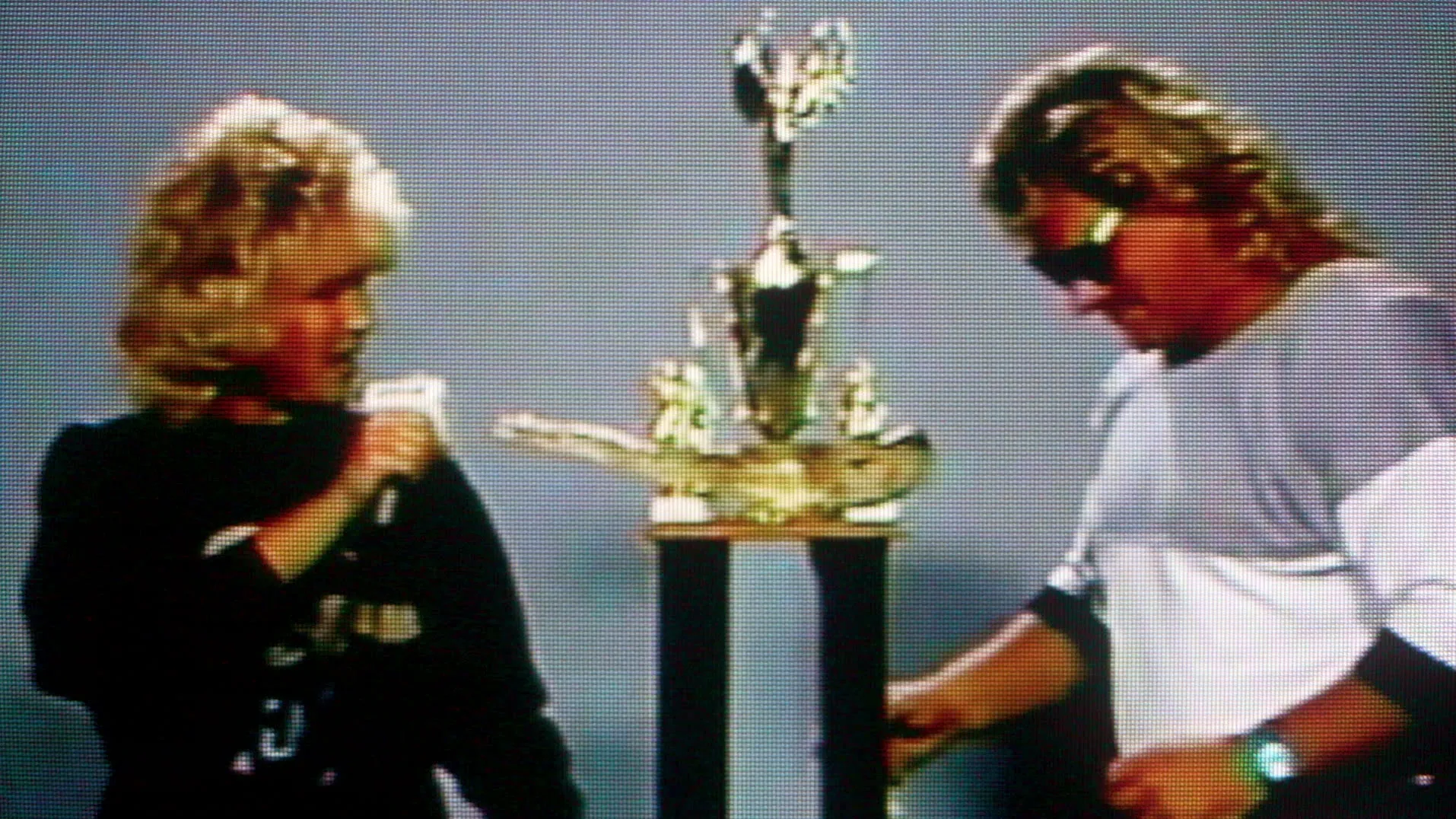 thumbnail - S3:E12 The Many Faces Of Luna Vachon