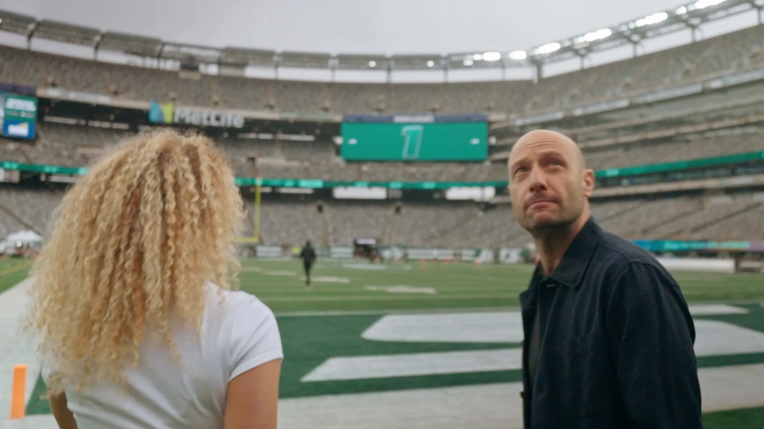 thumbnail - S1:E3 New York – Philadelphia