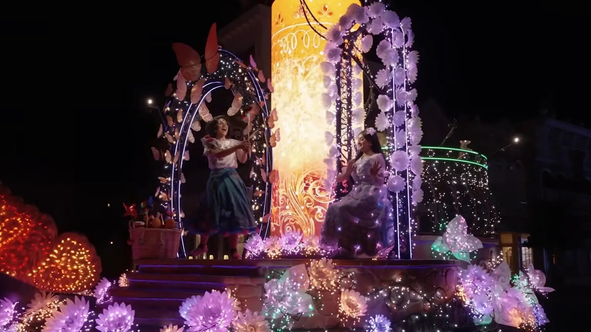 thumbnail - S1:E8 How does Disney sync up the music and lighting with nighttime parade floats?