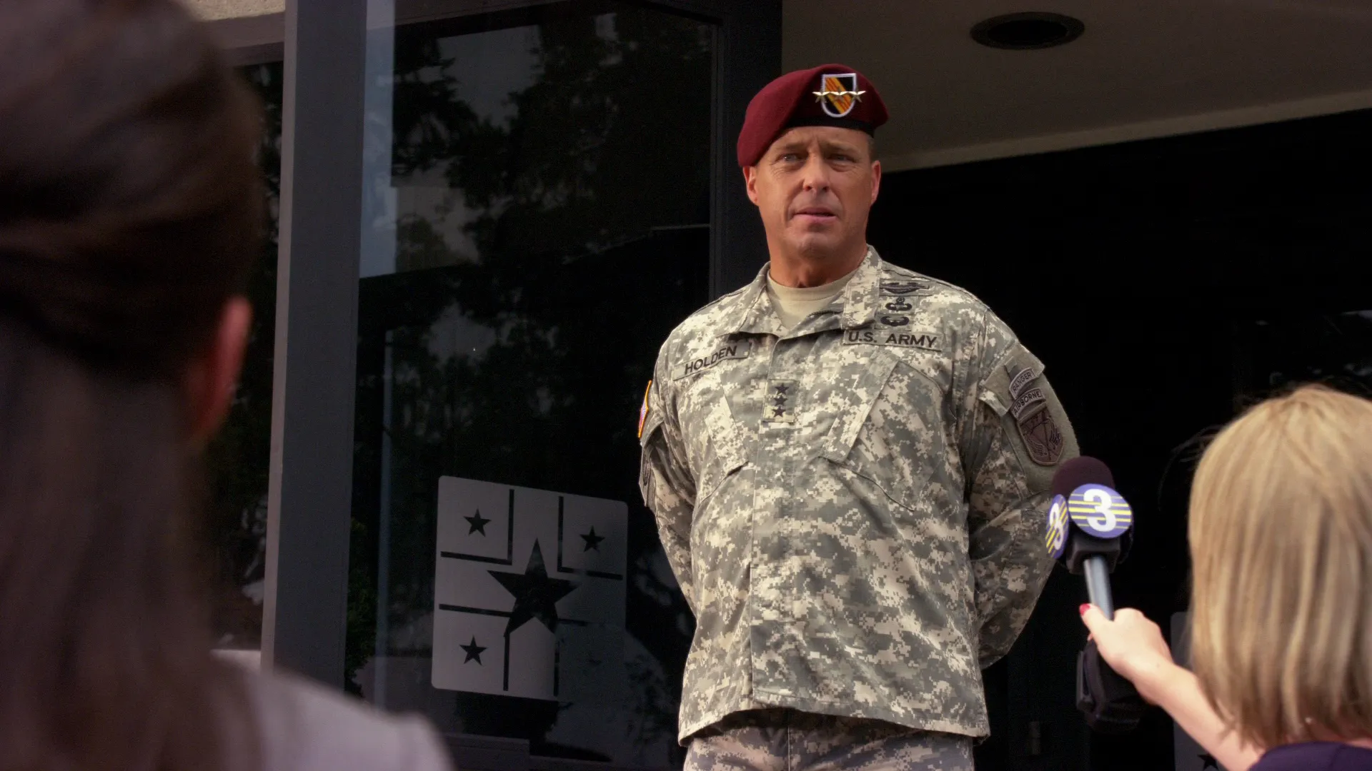 thumbnail - S6:E20 The War at Home