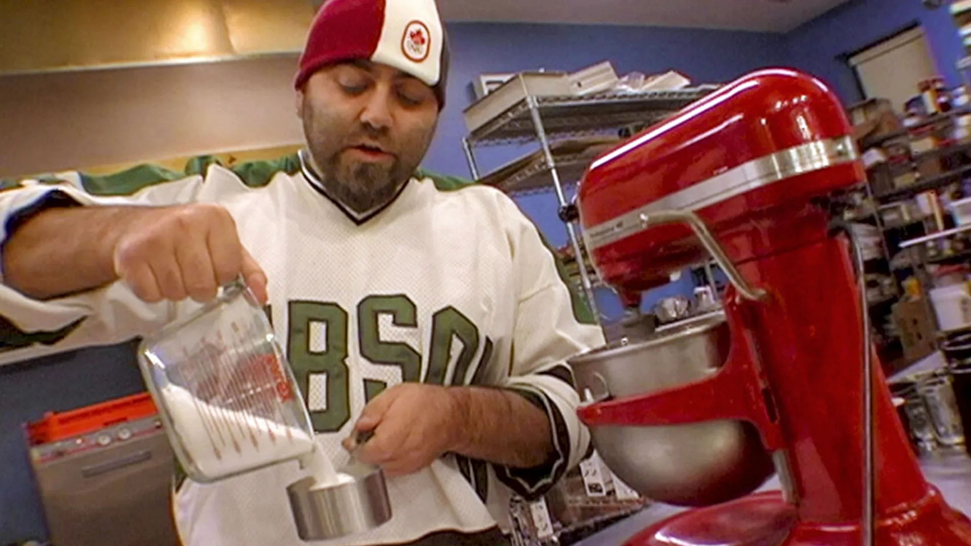 thumbnail - S8:E8 Holiday on Icing