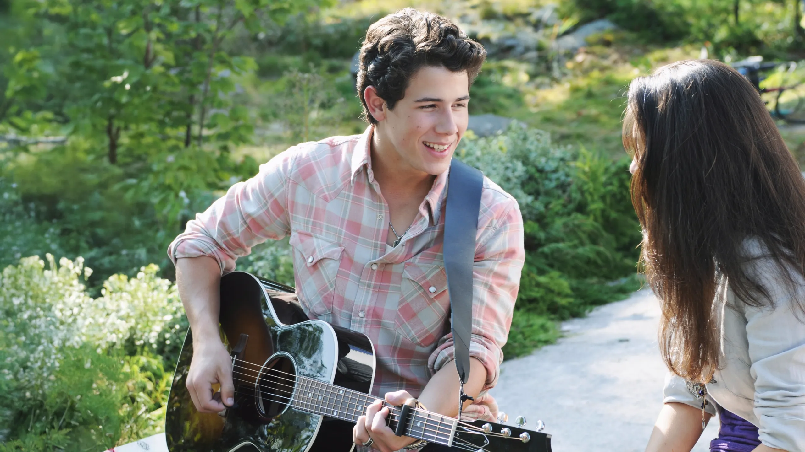 "Introducing Me" (Sing-Along) | Camp Rock 2: The Final Jam Videoclip