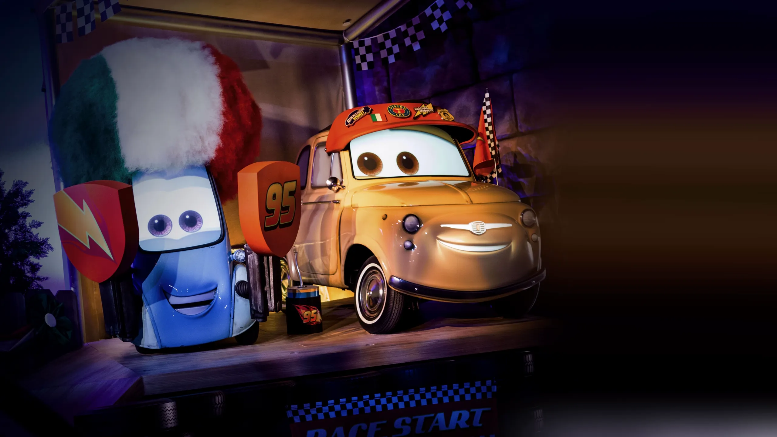 ‪Radiator Springs Racers | Disneyland Resort‬