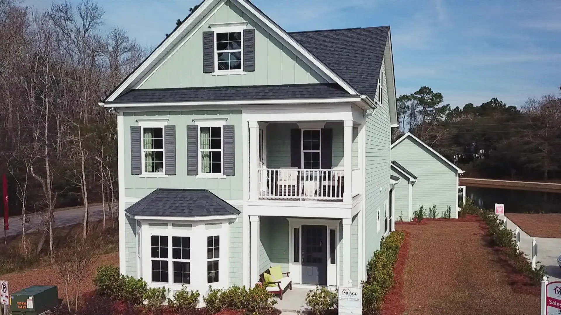 thumbnail - S1:E4 Carolina Dreamers