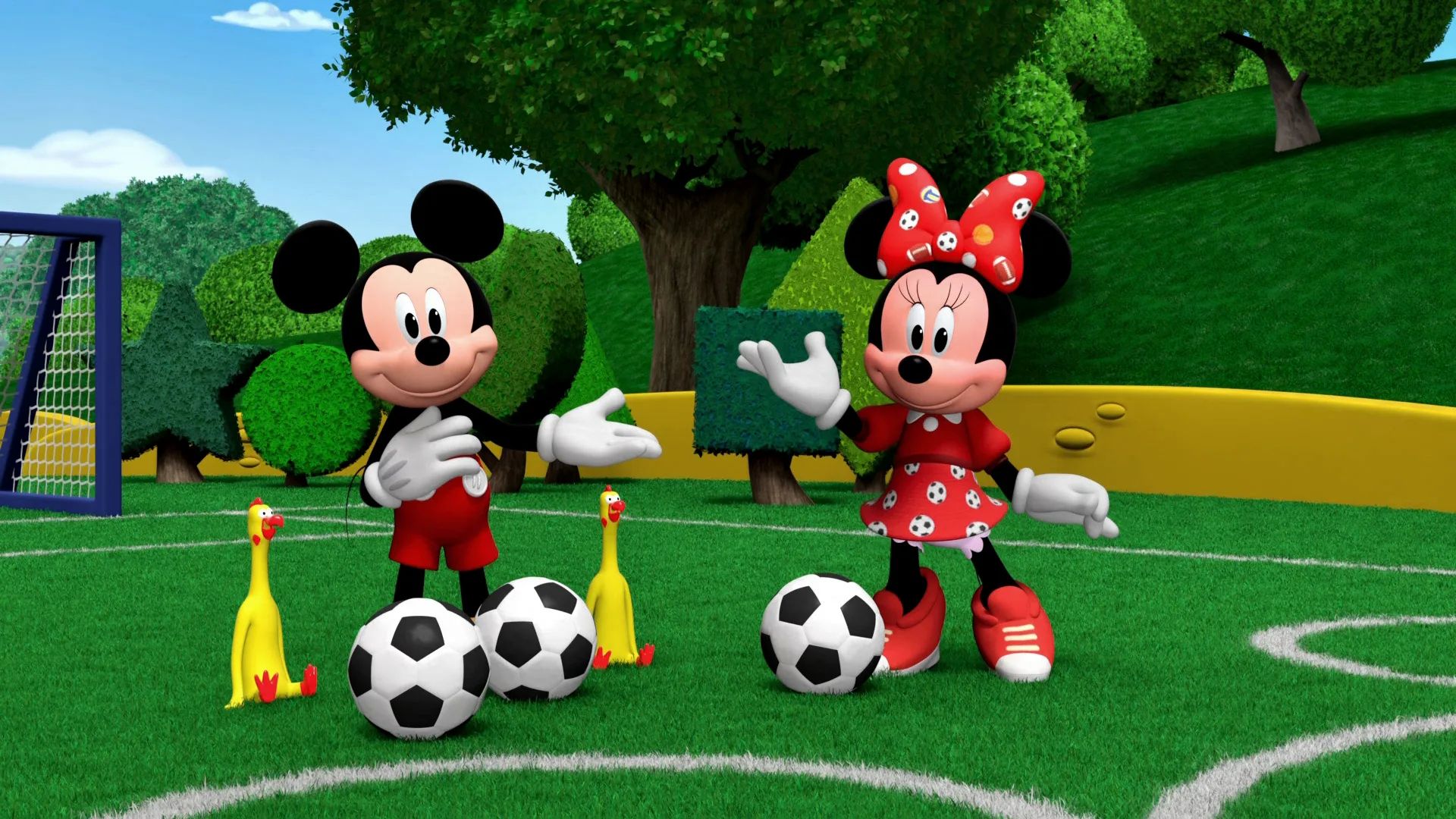 thumbnail - S5:E2 Mickey and Minnie Practice Soccer Kicks