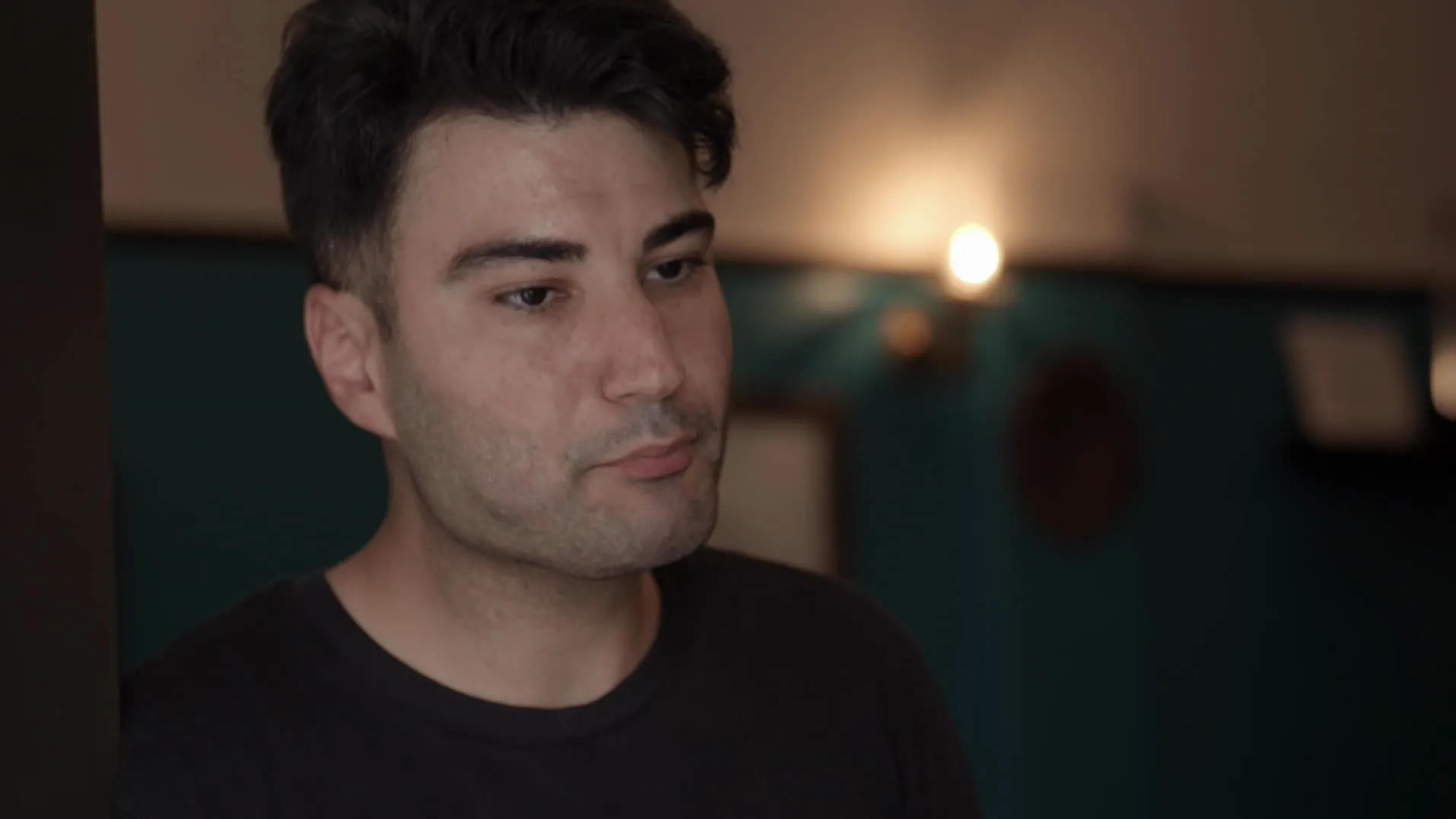 thumbnail - S4:E1 The Wild Flavors Of London