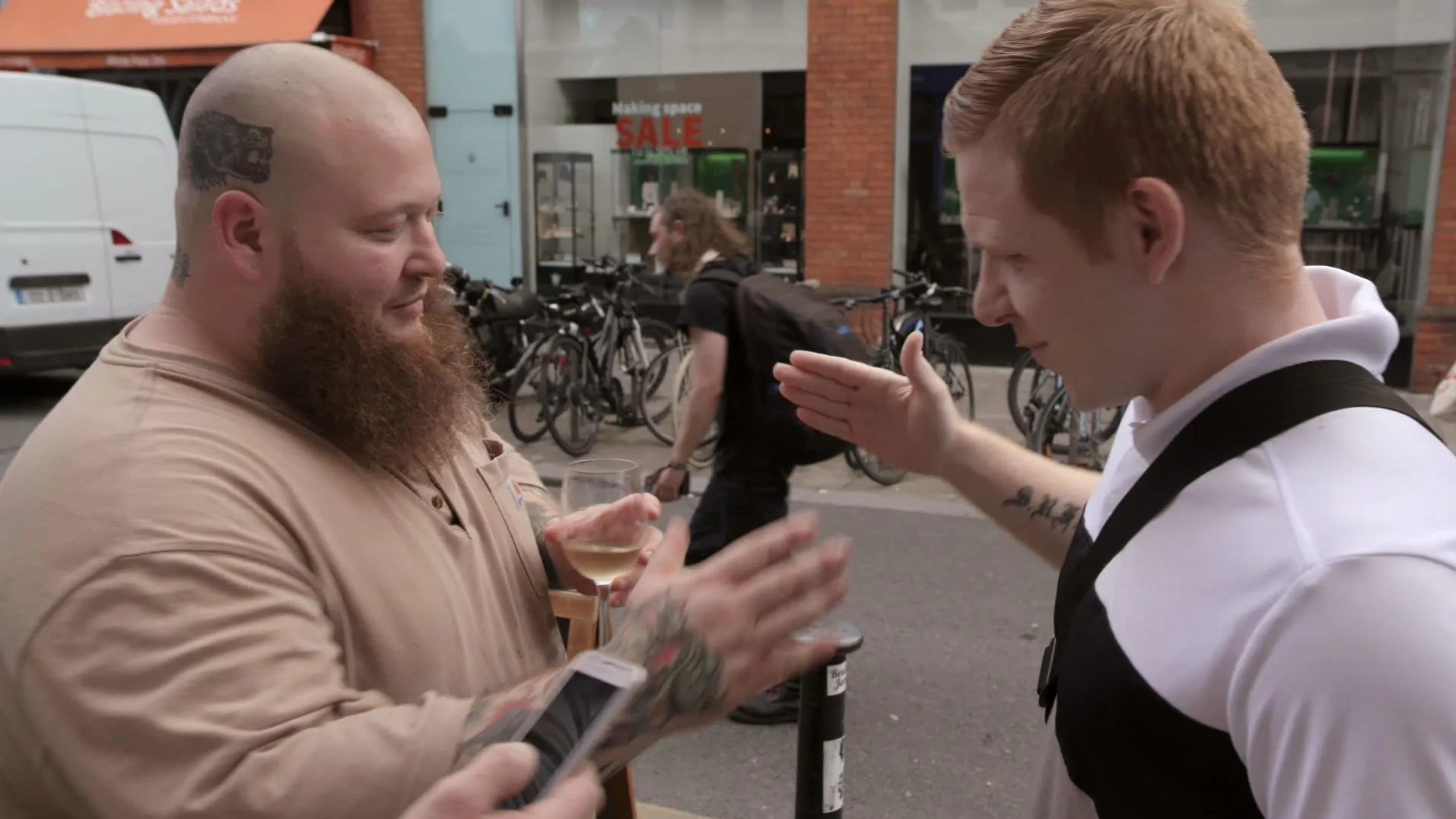 thumbnail - S4:E3 Irish Tacos And Jerk Lamb