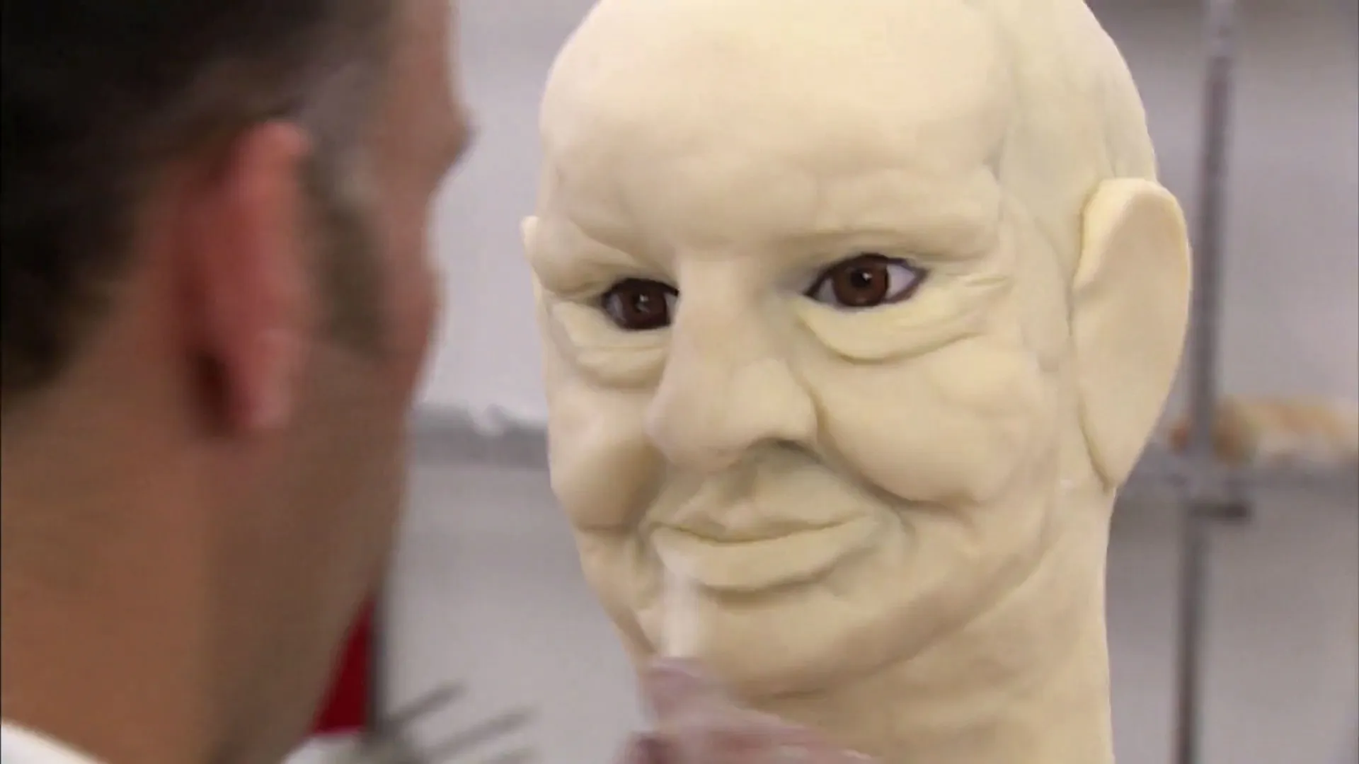 thumbnail - S2:E2 Life-Sized Cakes