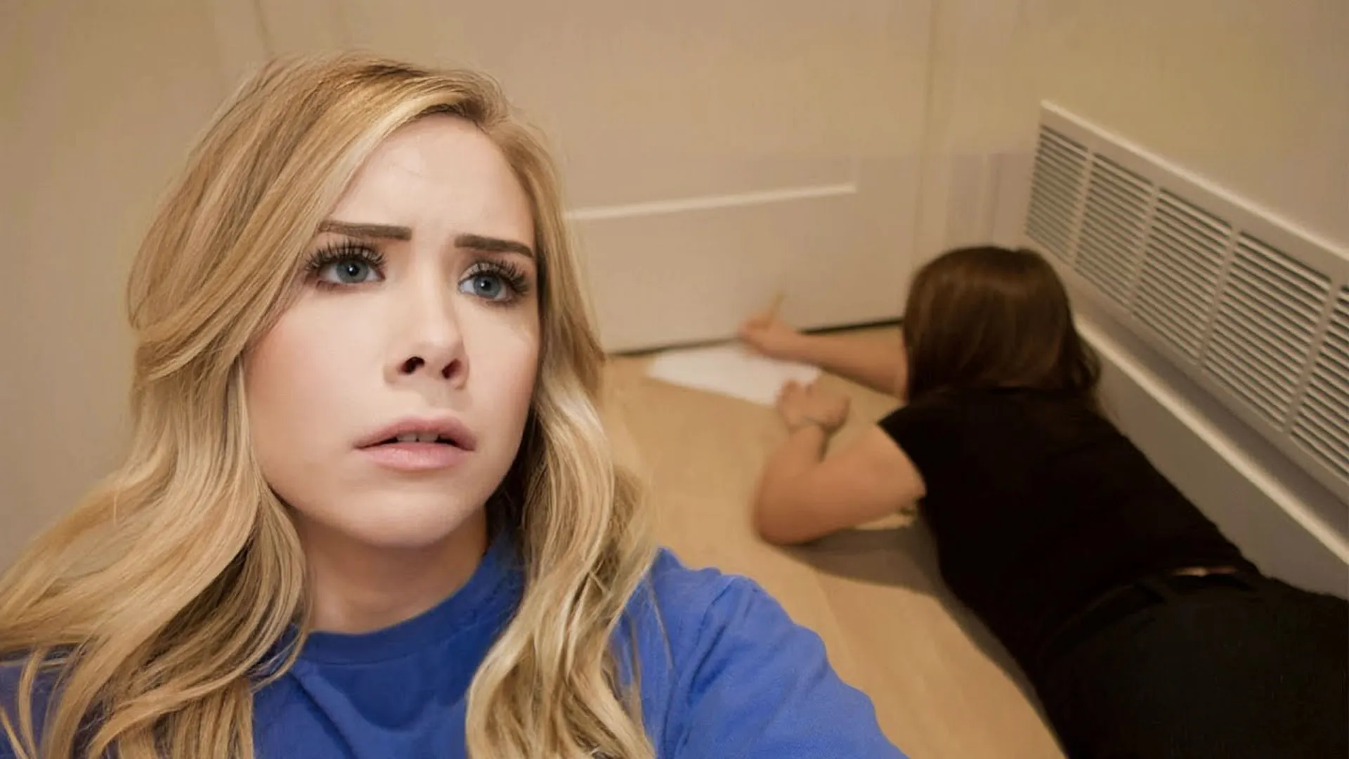 thumbnail - S1:E4 The Besties' Paranormal Possession!