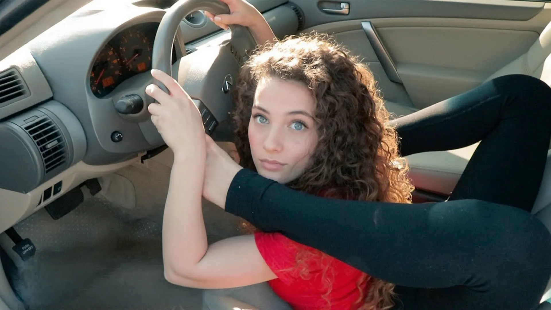 thumbnail - S1:E7 Sofie Dossi Gets Her Driver's License!