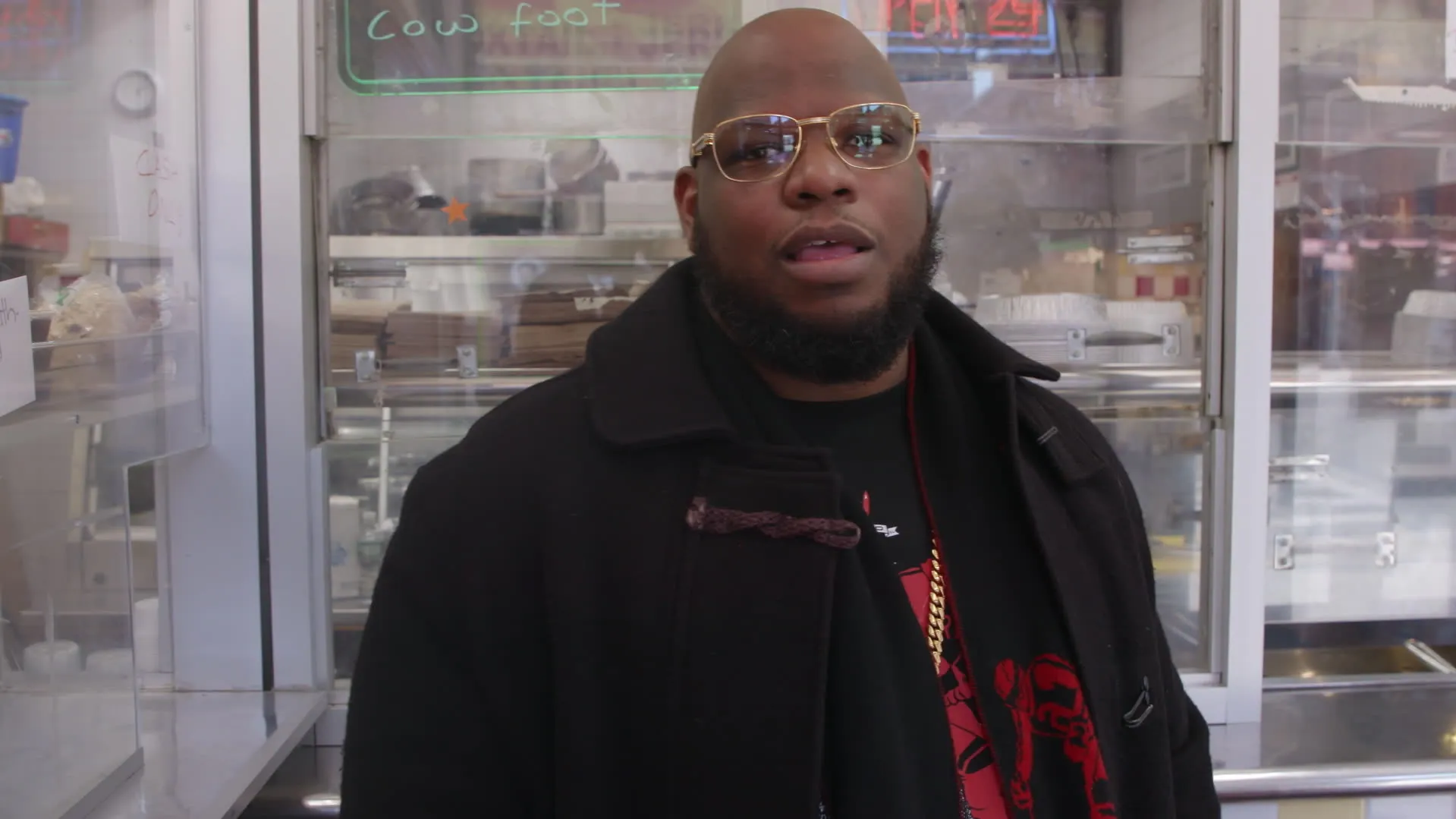 thumbnail - S3:E5 The Best Caribbean Food In New York City
