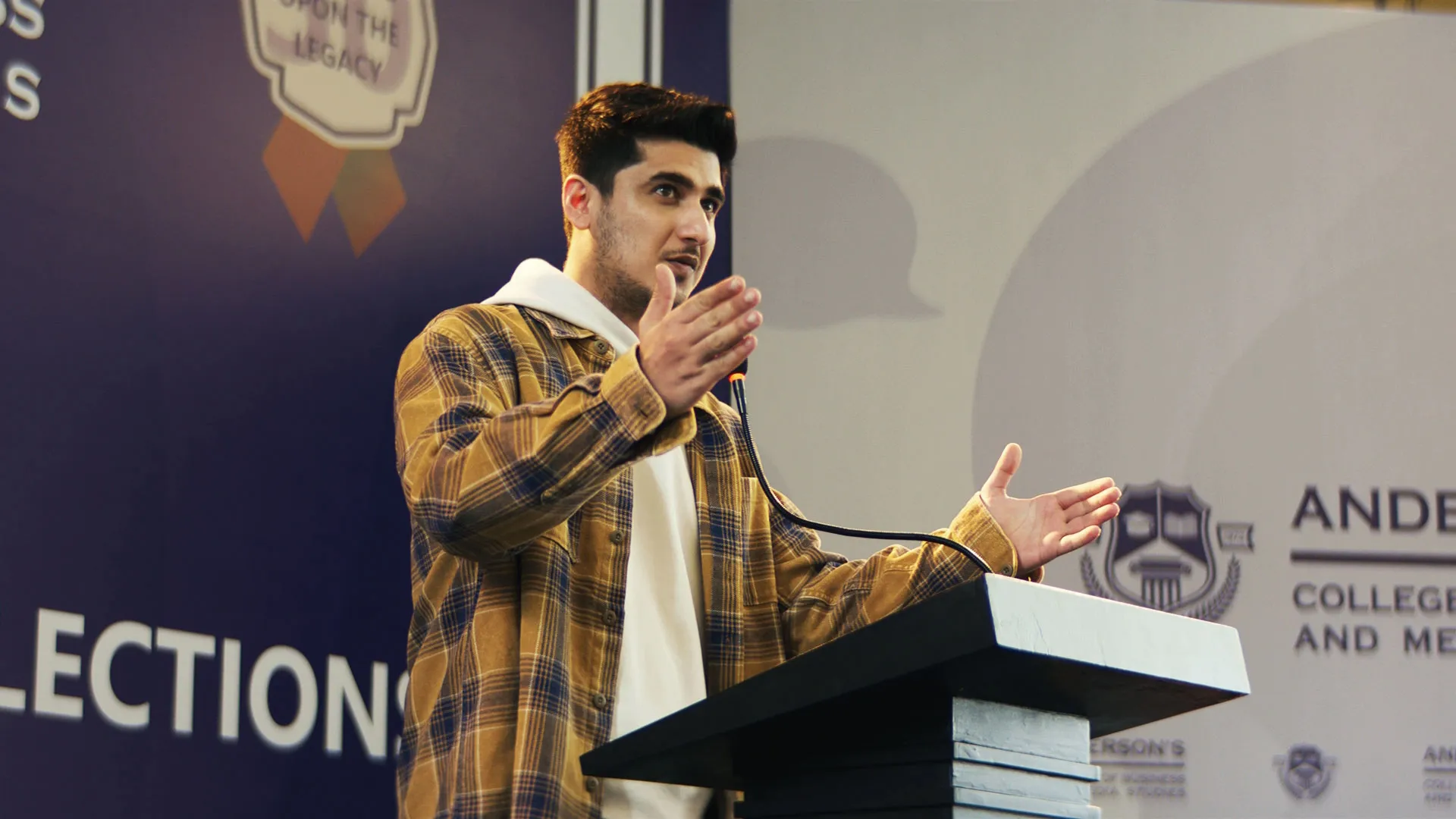 thumbnail - S1:E14 Aawaz Do Humko