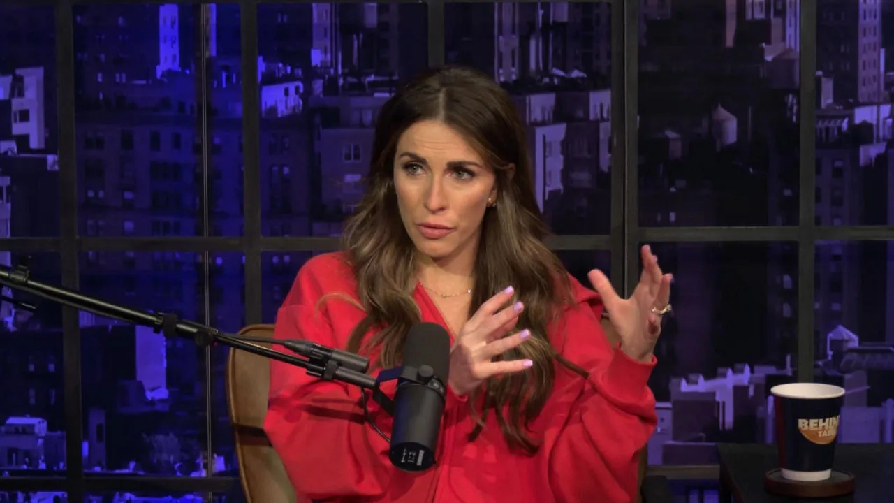 thumbnail - S29:E198 Alyssa Farah Griffin: Trump's handling of ICE 'will hurt Republicans in the midterms'