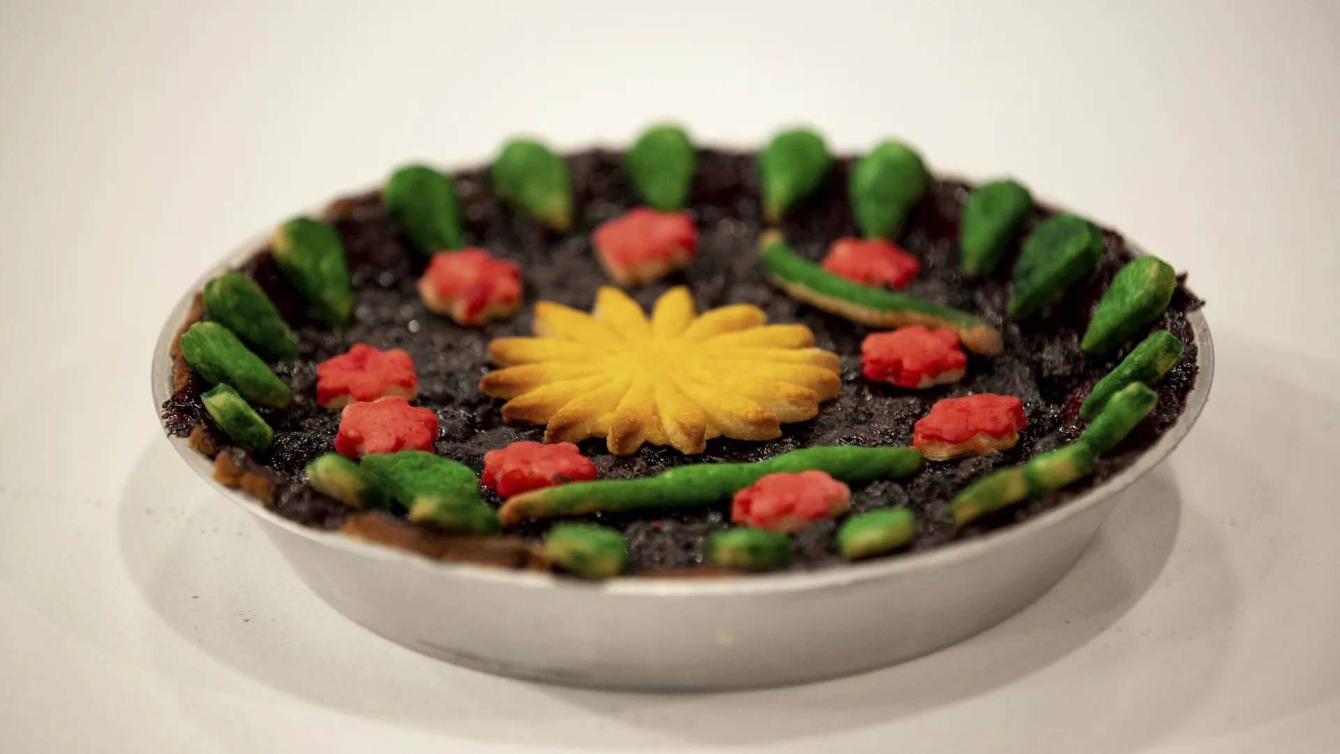 thumbnail - S7:E6 The Pie of the Beholder