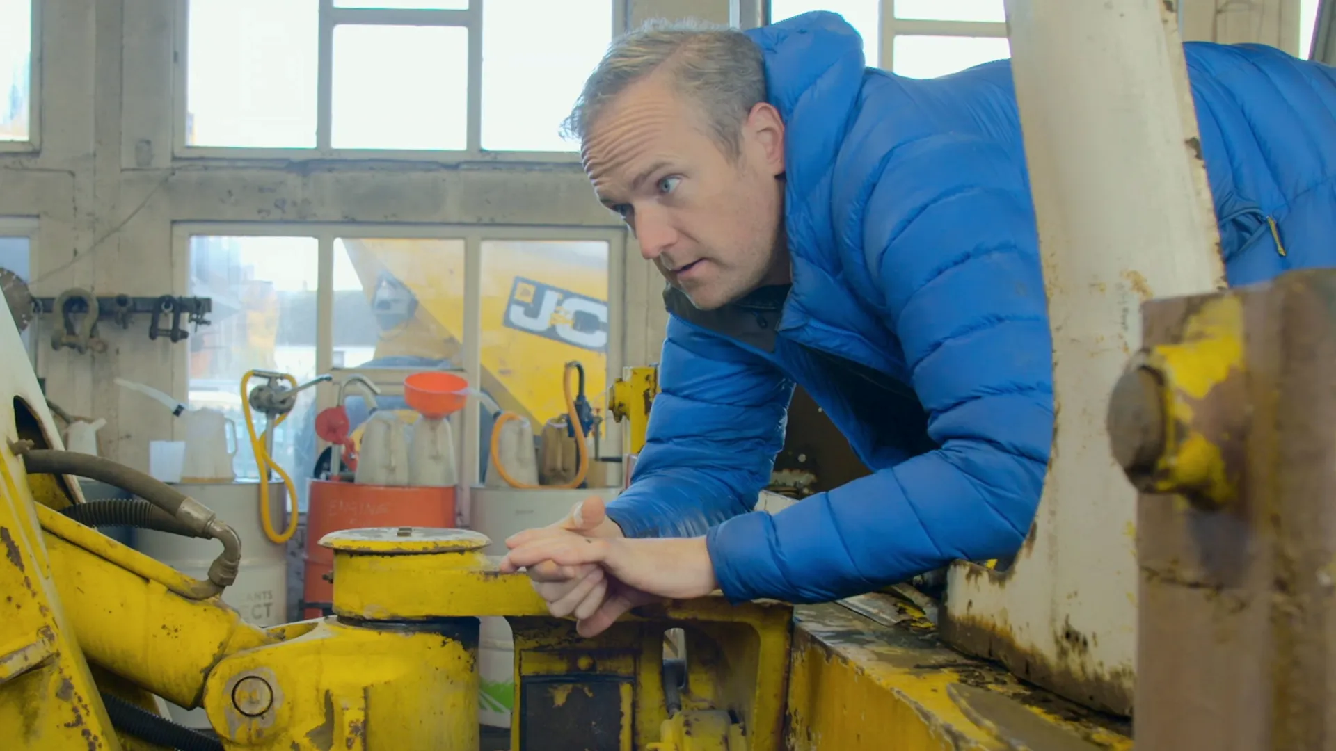 thumbnail - S11:E8 JCB Digger