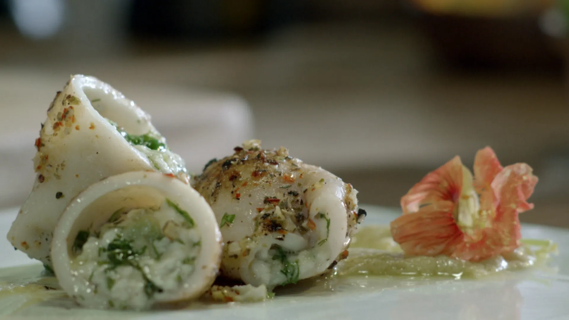 thumbnail - S1:E24 Stuffed Calamari With Herbs
