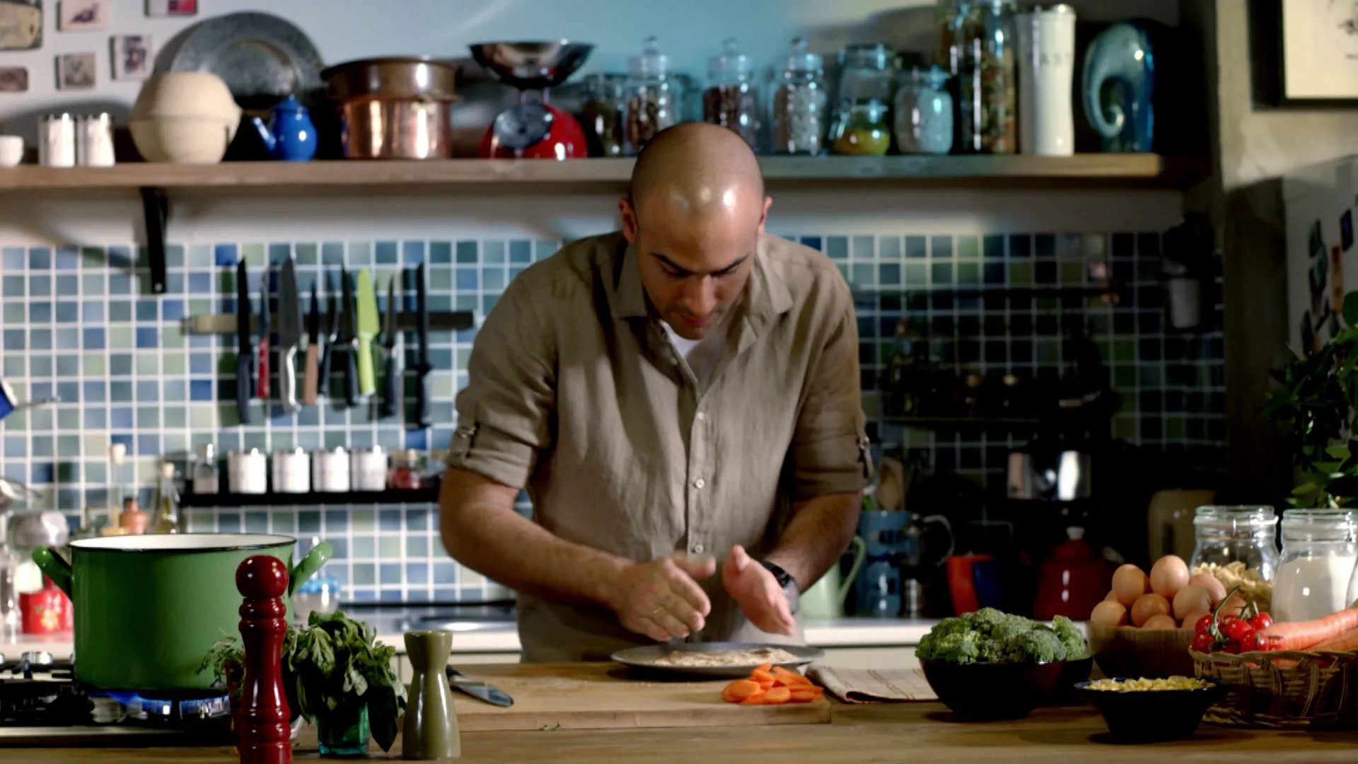 thumbnail - S1:E12 Beef Schnitzel With Brocoli Salad