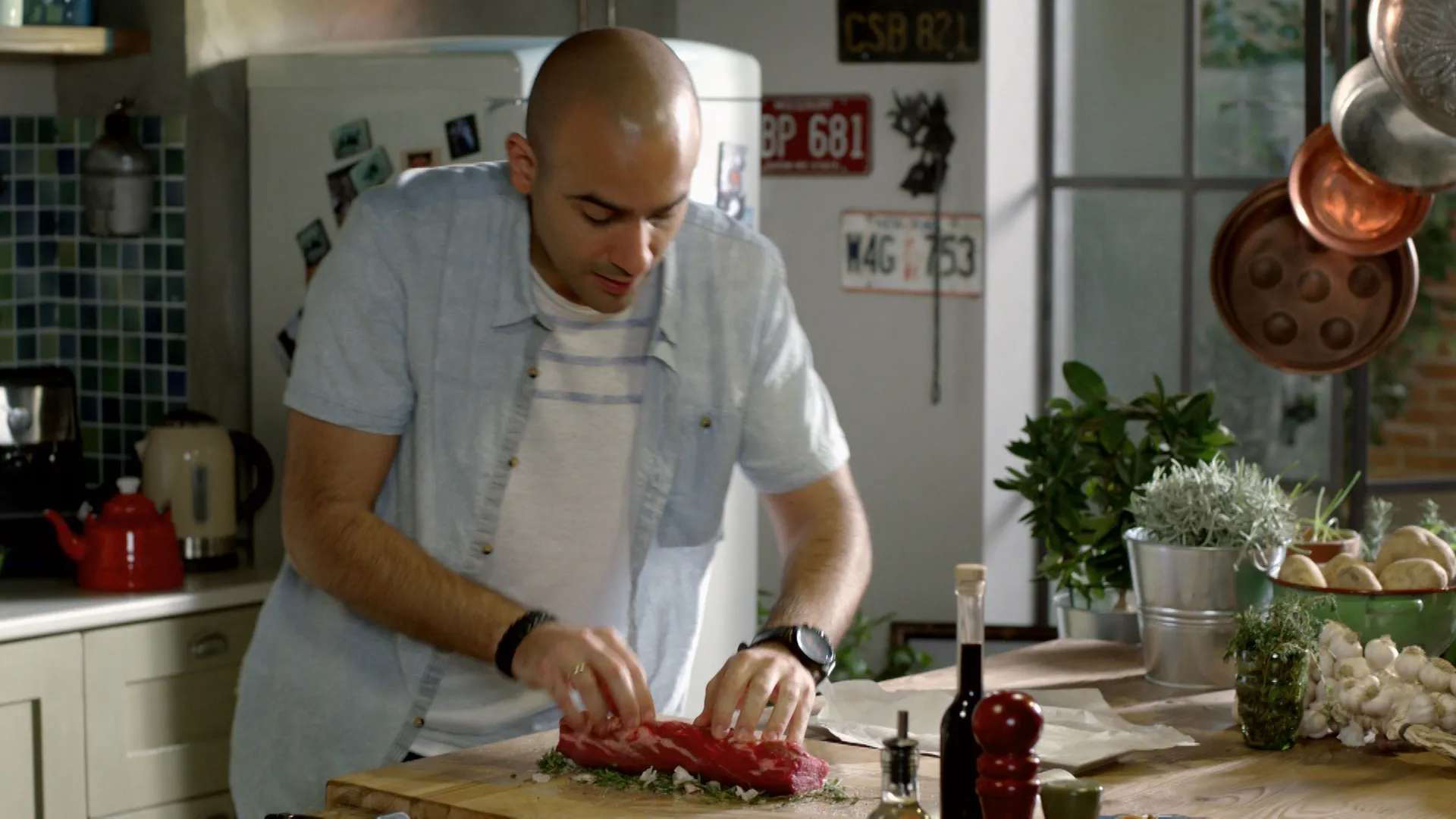 thumbnail - S1:E6 Oven Baked Steak With Fresh Herbs