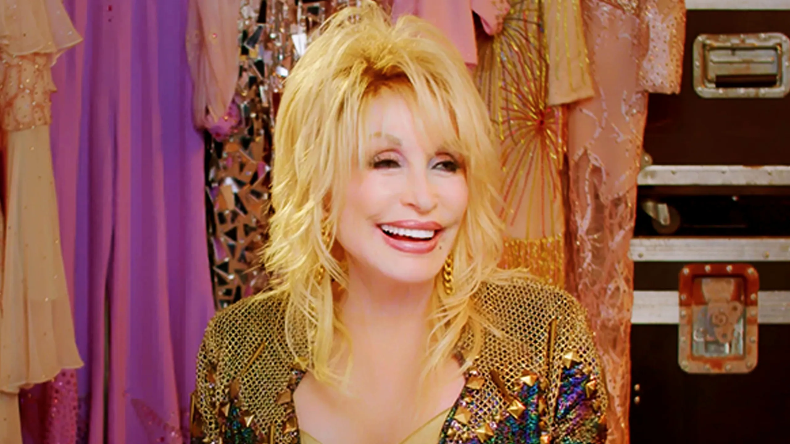thumbnail - S1:E1 On The Red Carpet Icons: Dolly Parton