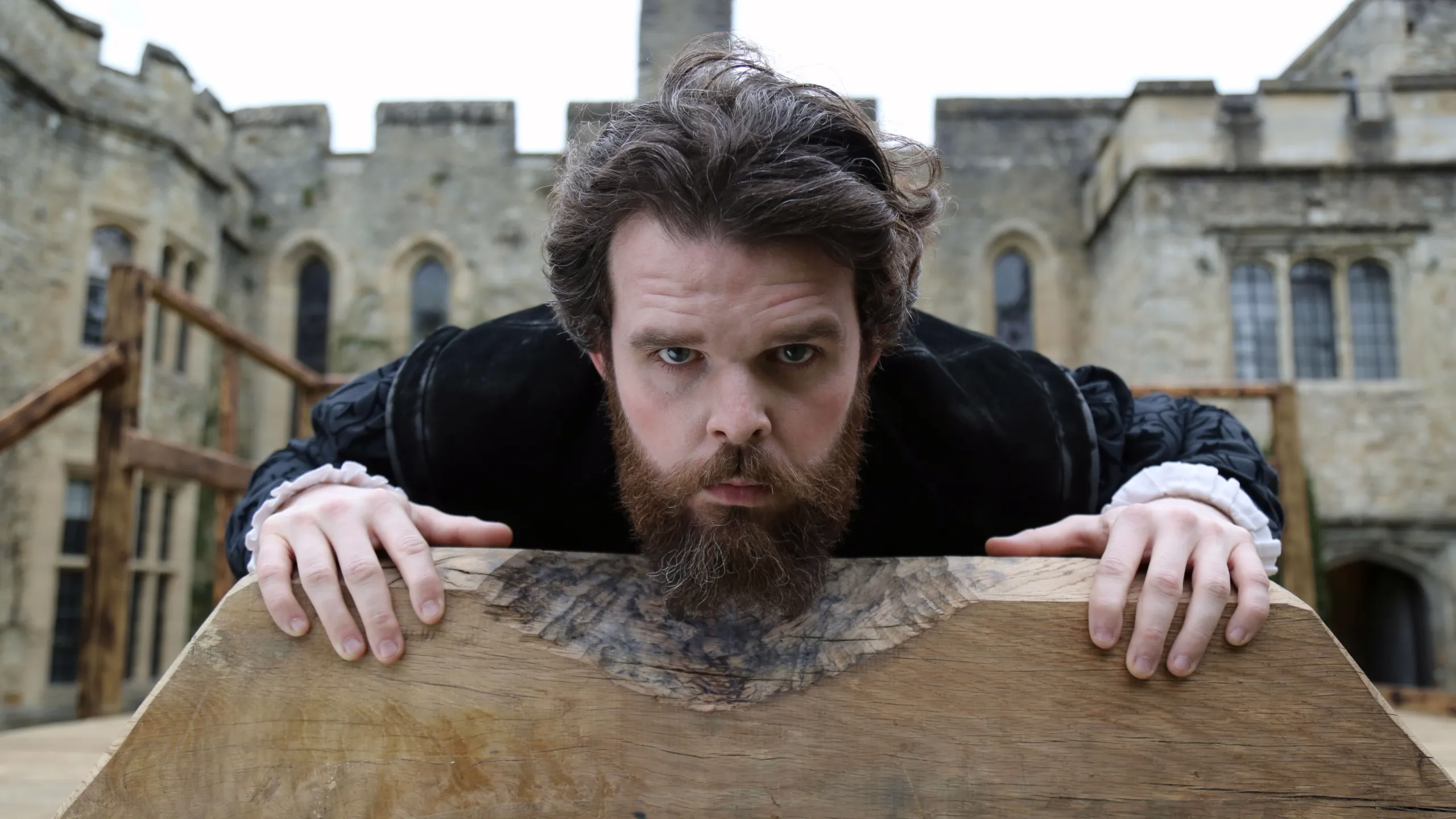 thumbnail - S1:E4 Earl of Essex - Fall of a Favorite