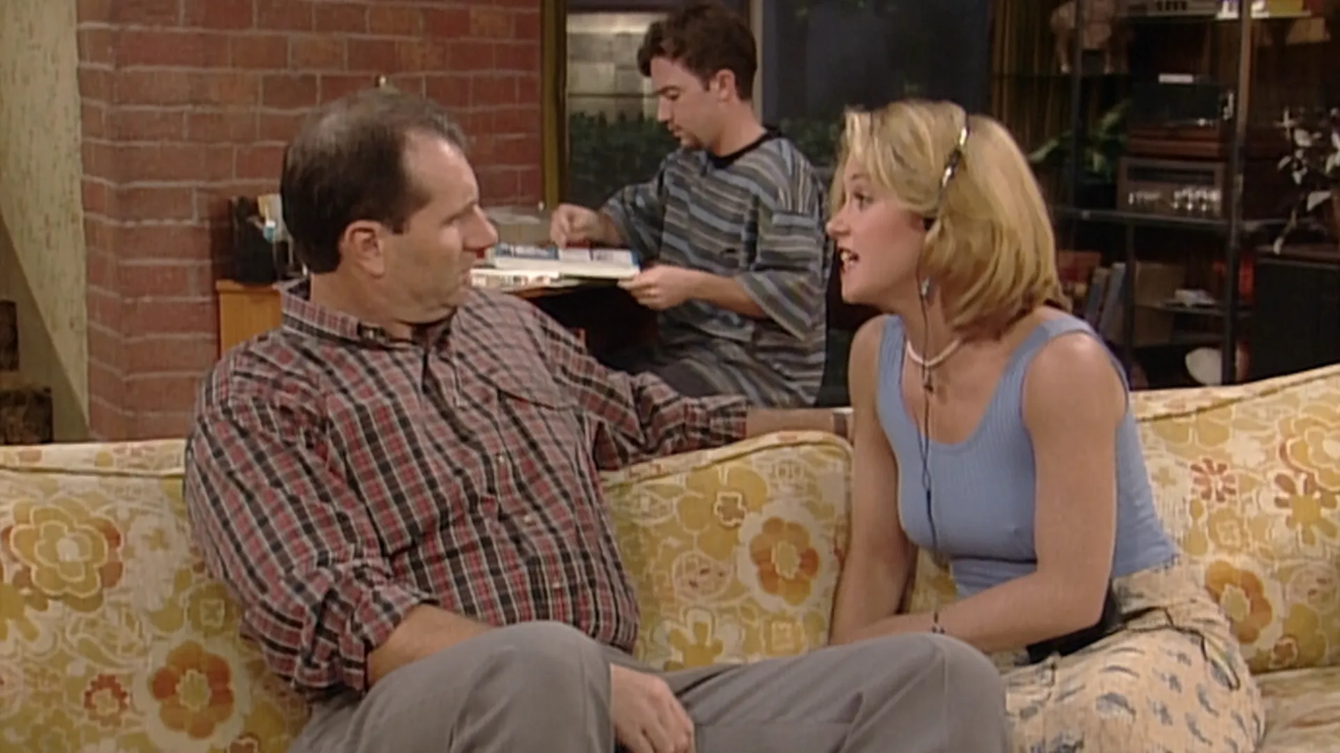 thumbnail - S9:E4 Naughty But Niece