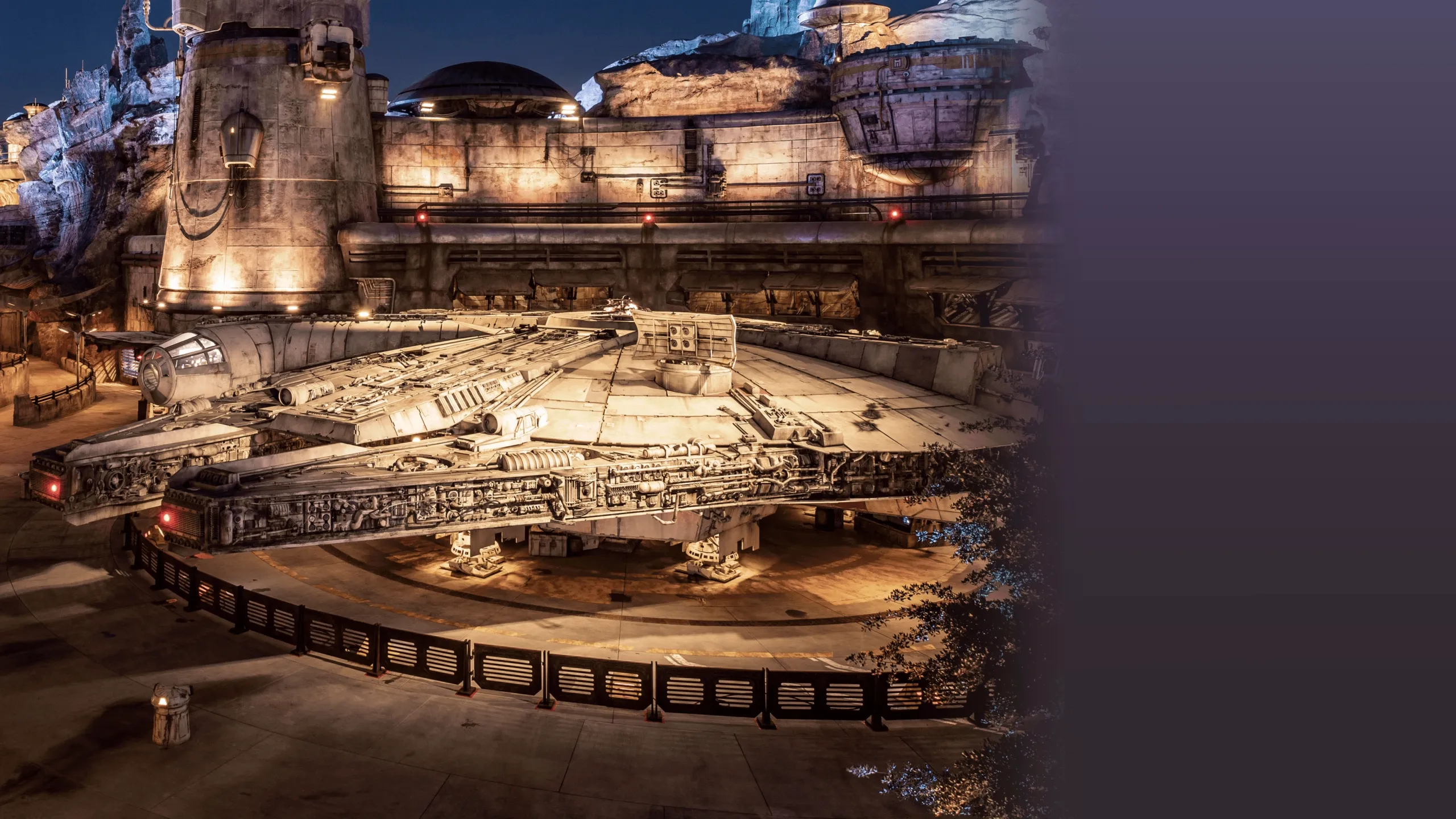 ‪Star Wars: Galaxy’s Edge | Disneyland Resort‬