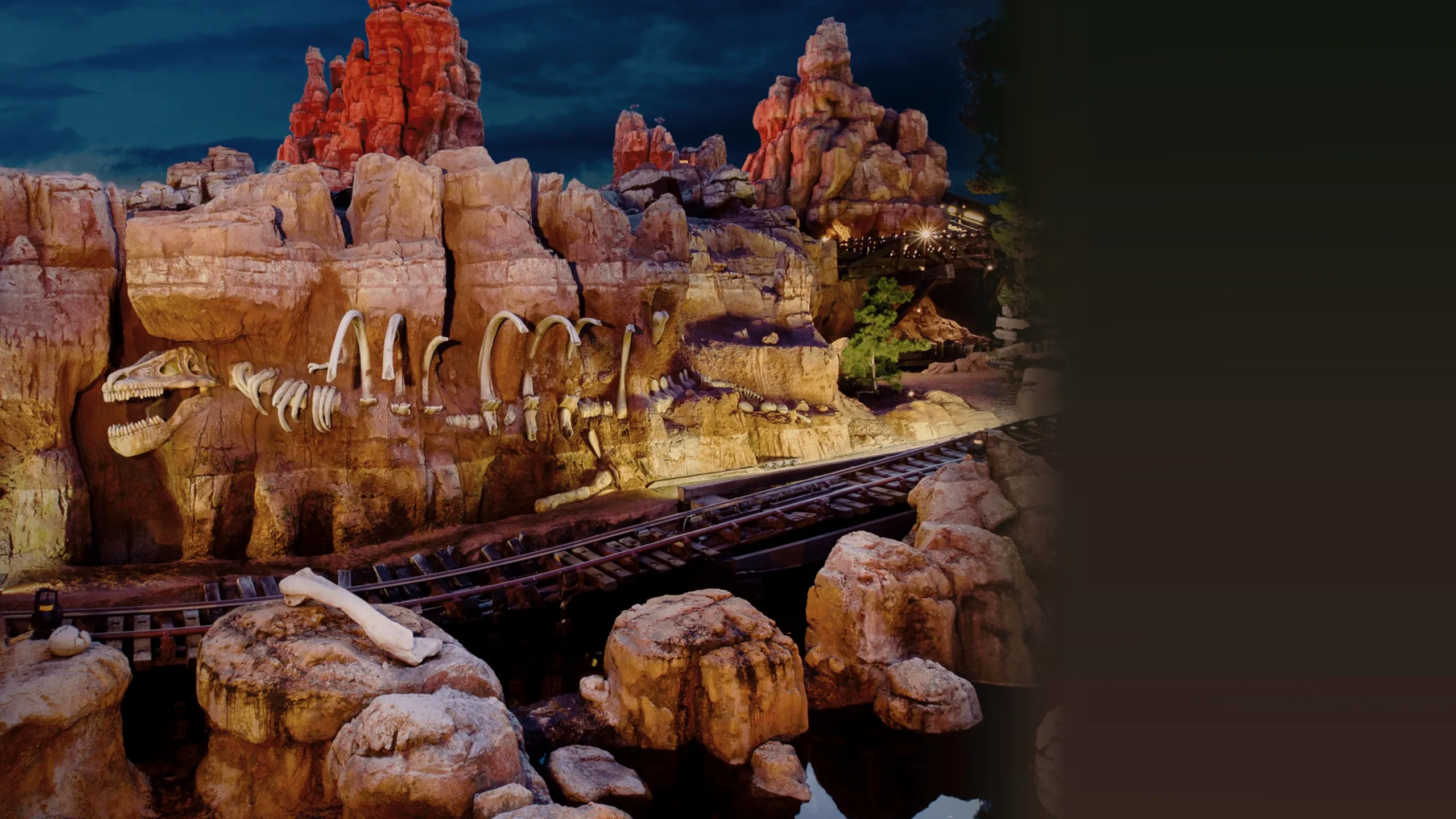 ‪Big Thunder Mountain Railroad | Disneyland Resort‬