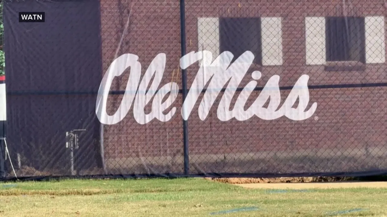 thumbnail - S1:E135 2 Ole Miss students found dead; police investigate possible drug-related cause