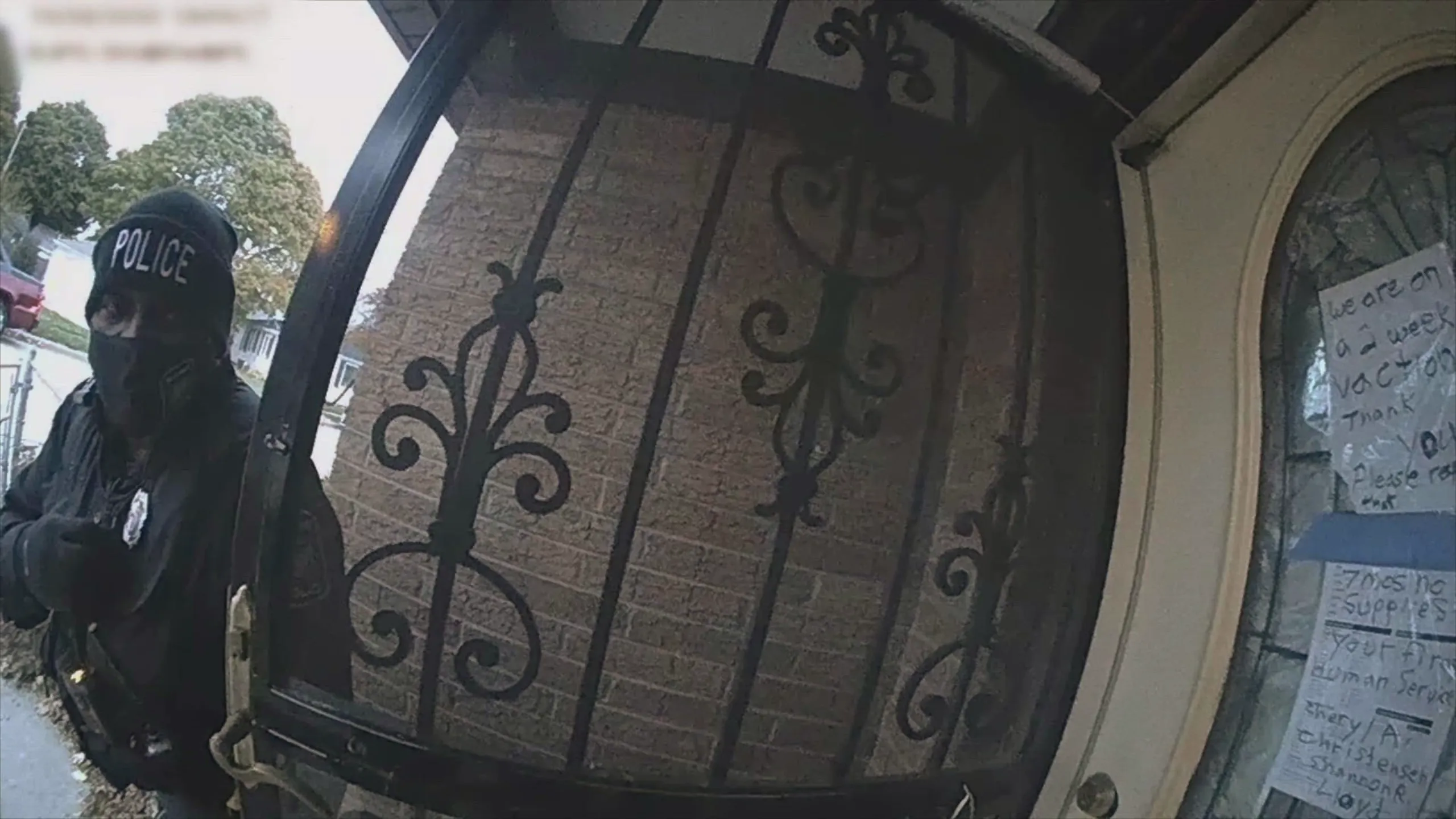 thumbnail - S1:E5 House of Secrets