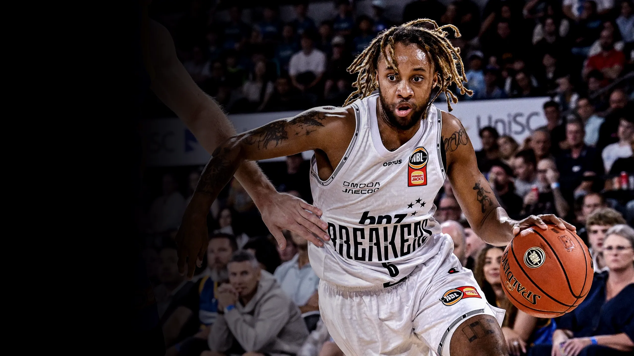 New Zealand Breakers vs. Cairns Taipans (Round 3)