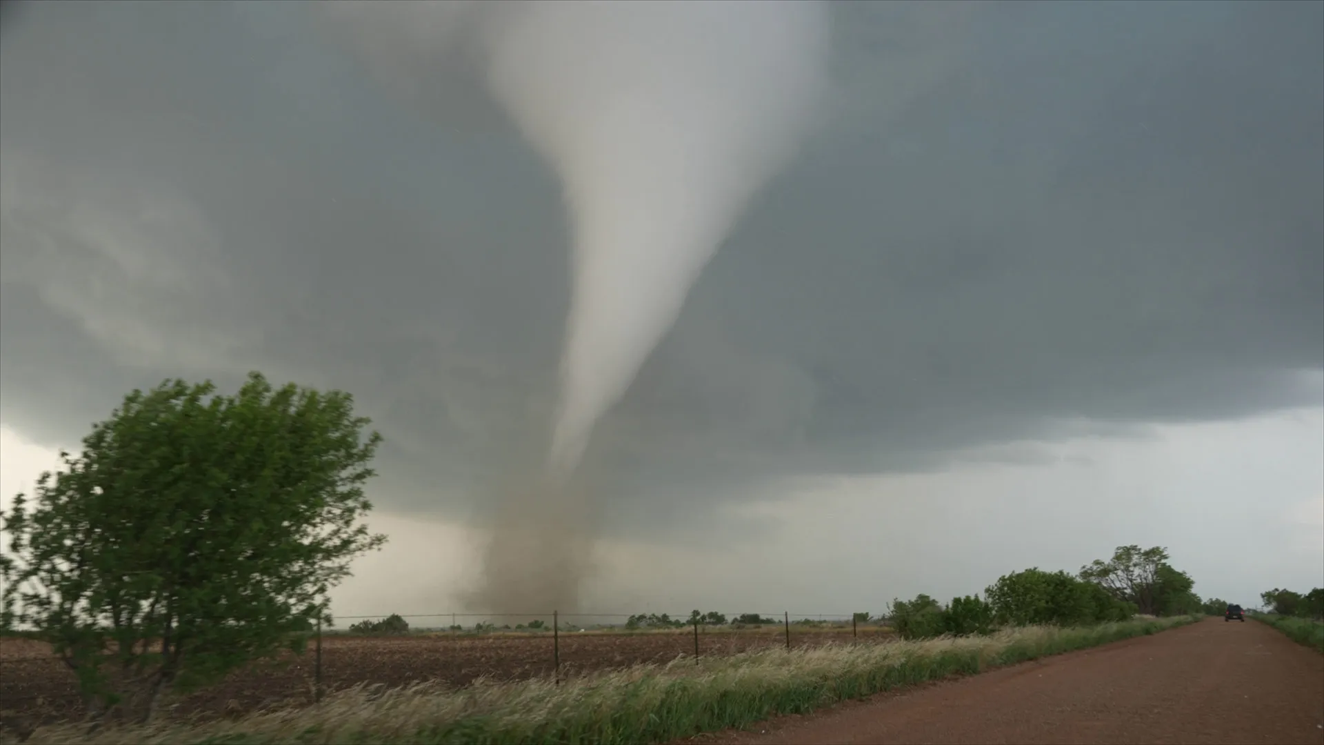 thumbnail - S1:E8 US Southern Twisters