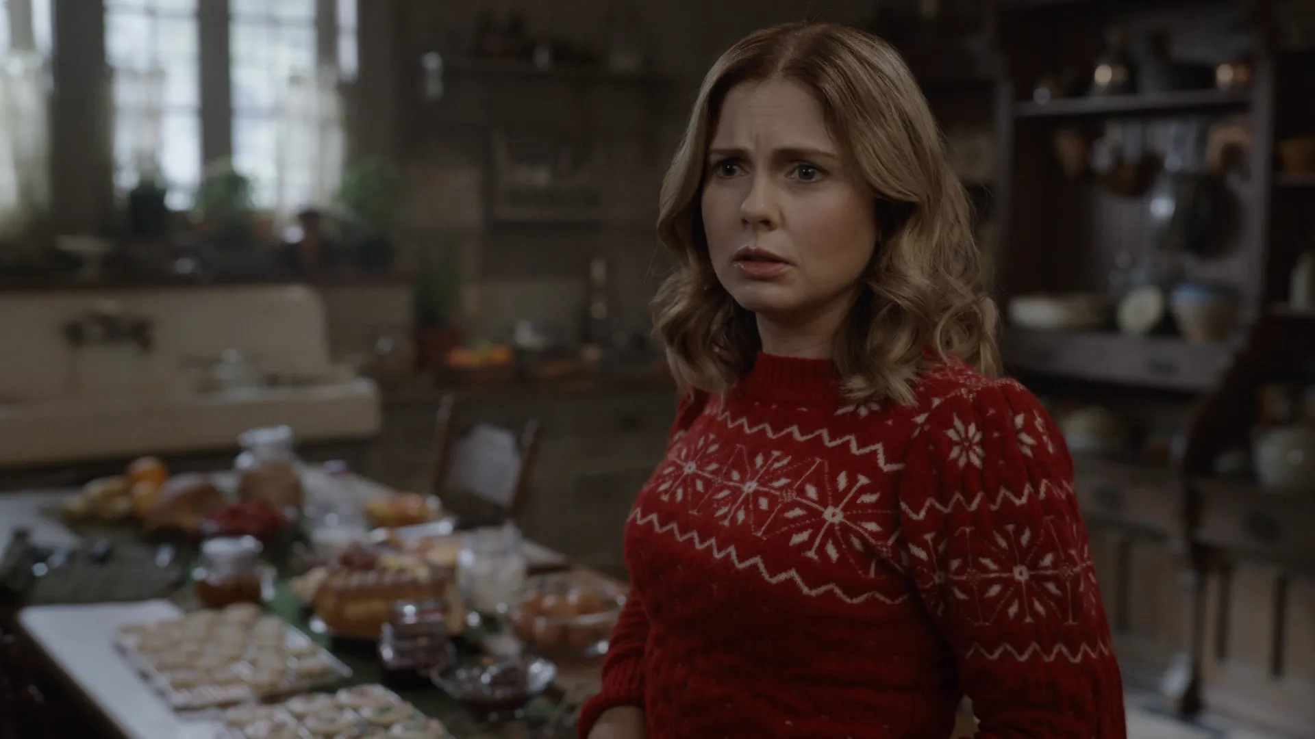 thumbnail - S2:E10 The Christmas Spirit, Part Two