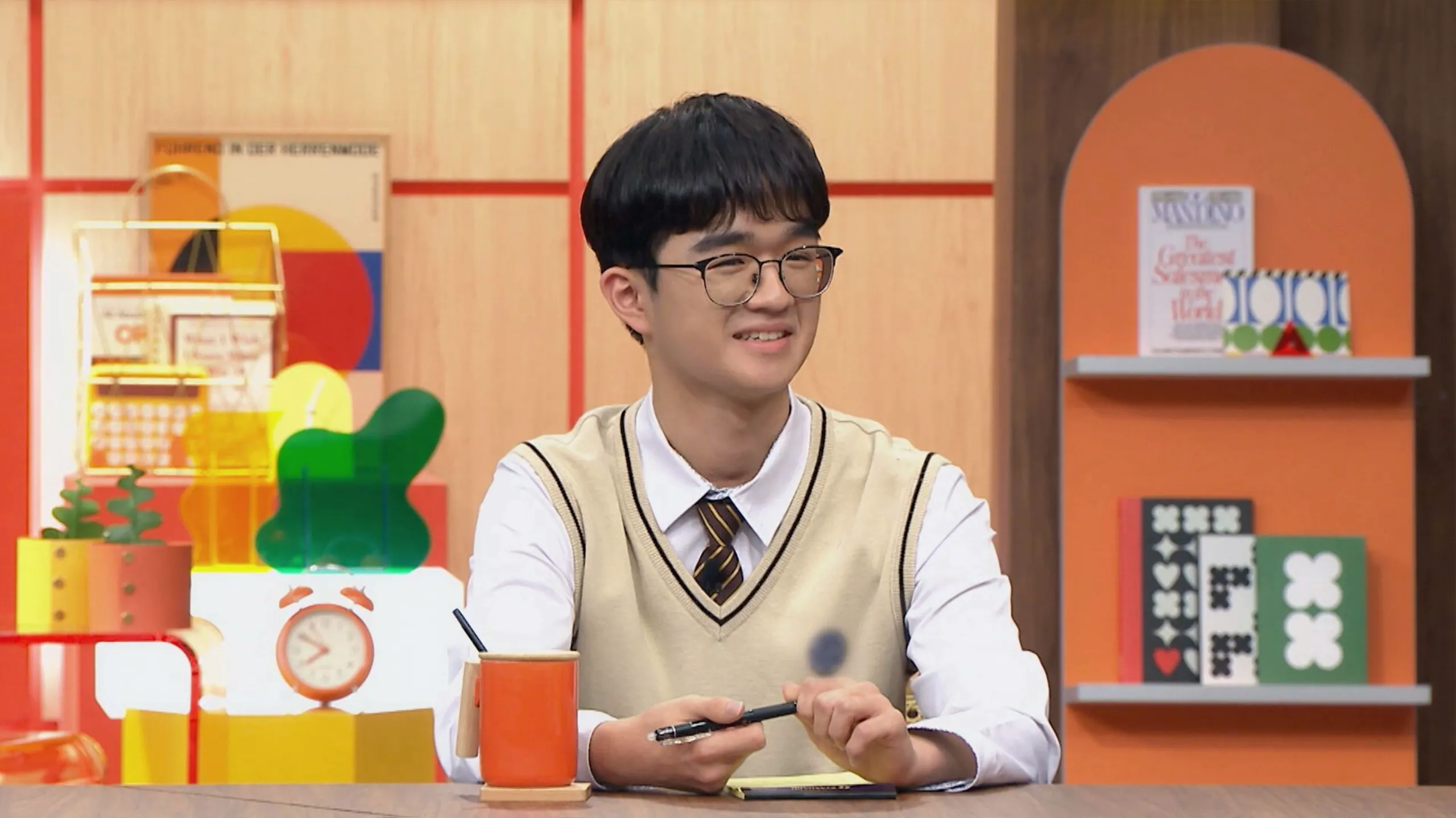 thumbnail - 시즌 2: 15회 죽다 살아난 후 죽을 듯이 공부하는 고1 아들