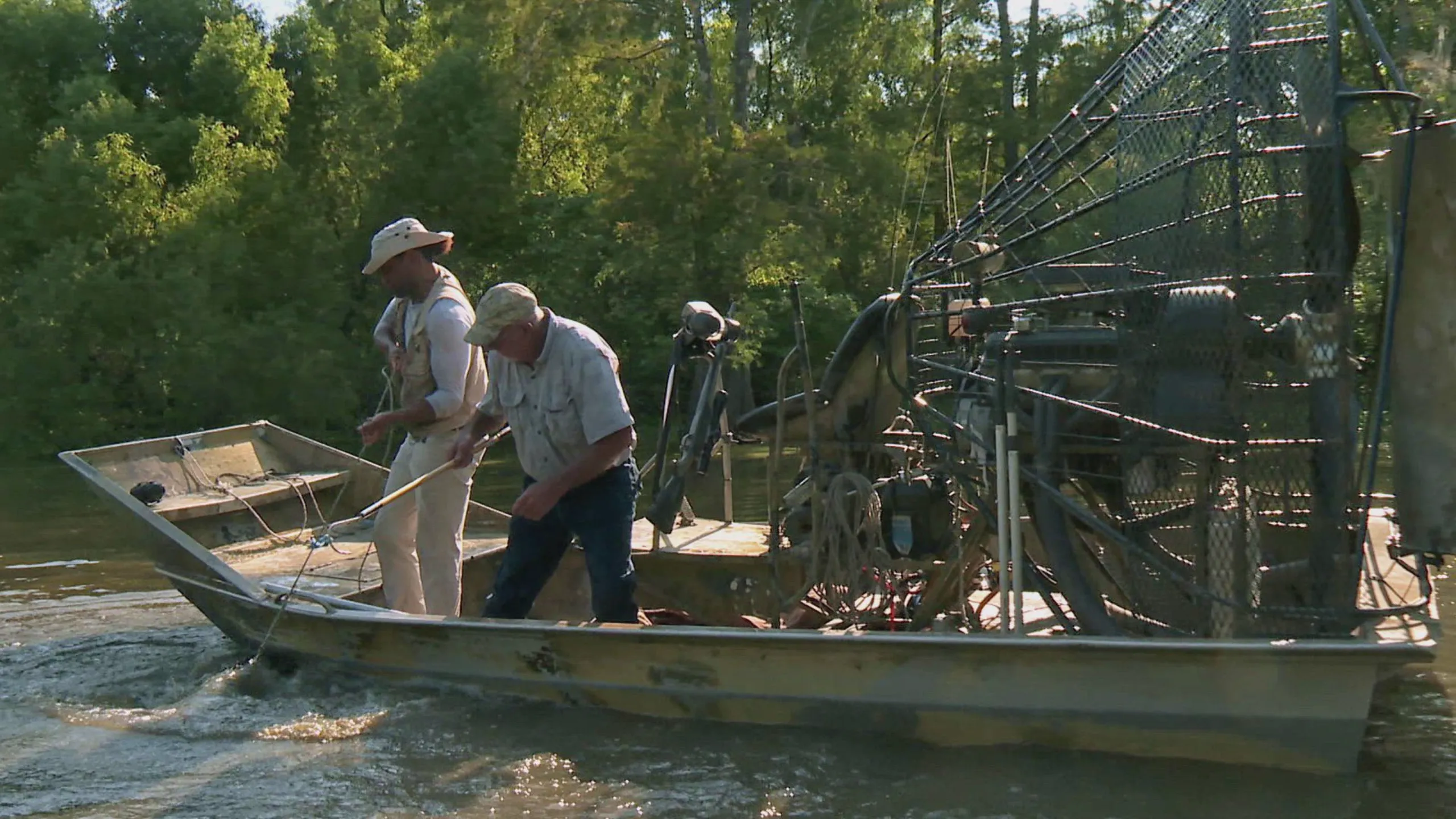 thumbnail - S17:E3 Smoke on the Bayou