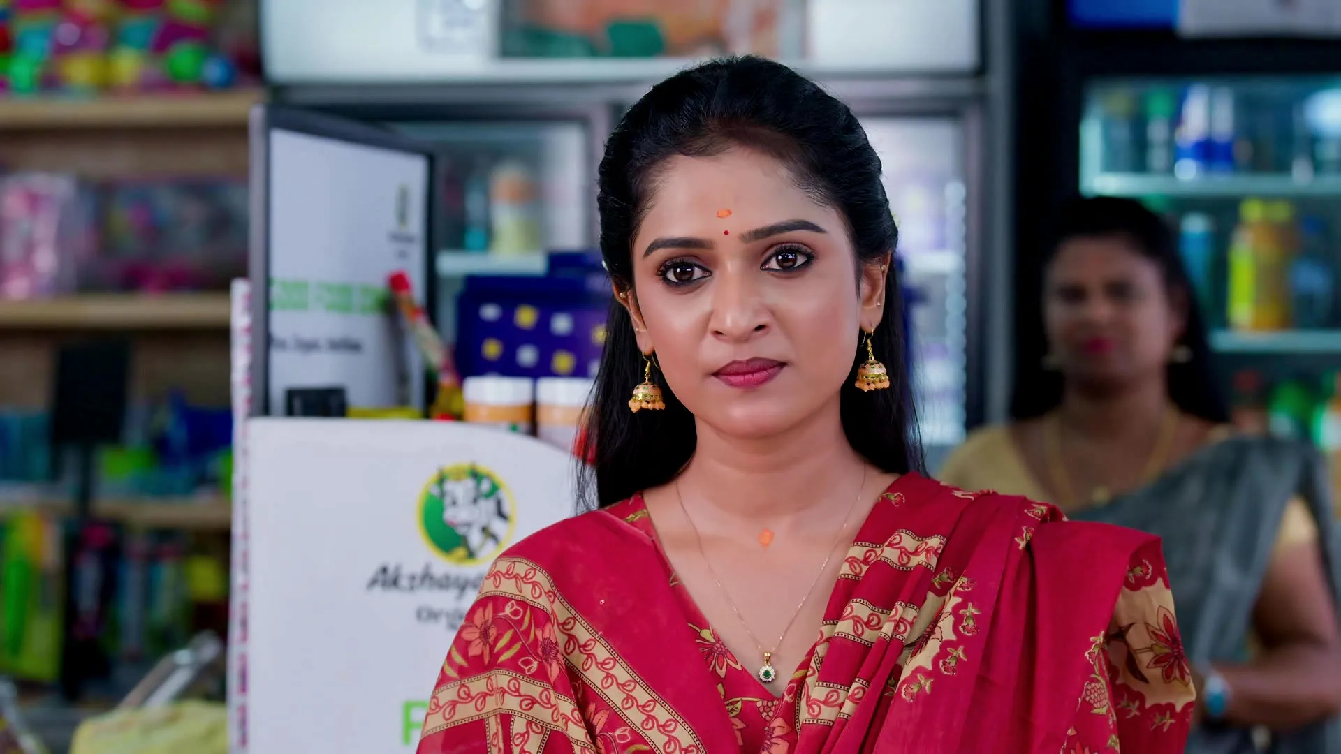 thumbnail - S1:E74 Pooja Defends Karikalan