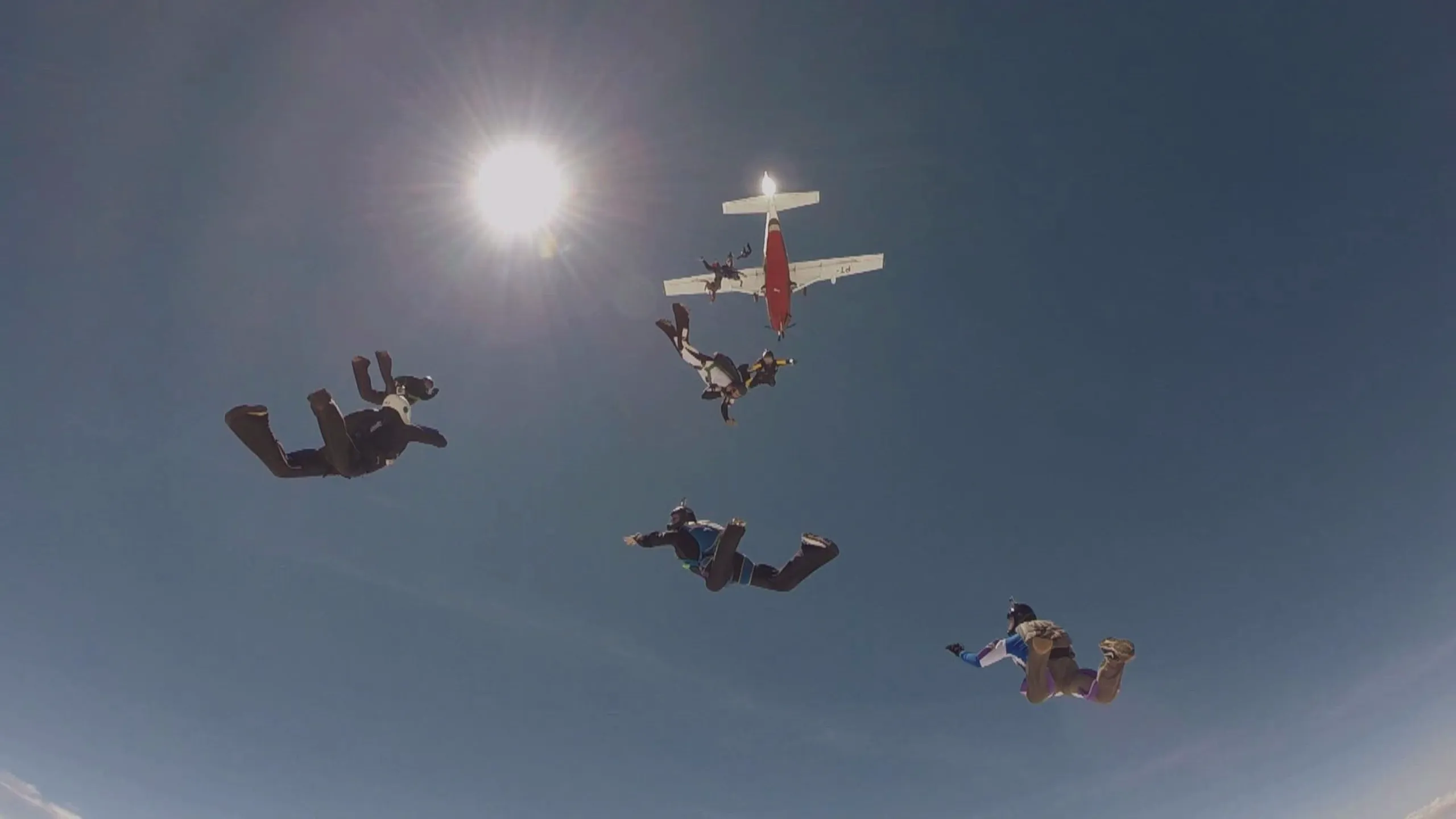 thumbnail - S8:E6 Don't Look Up